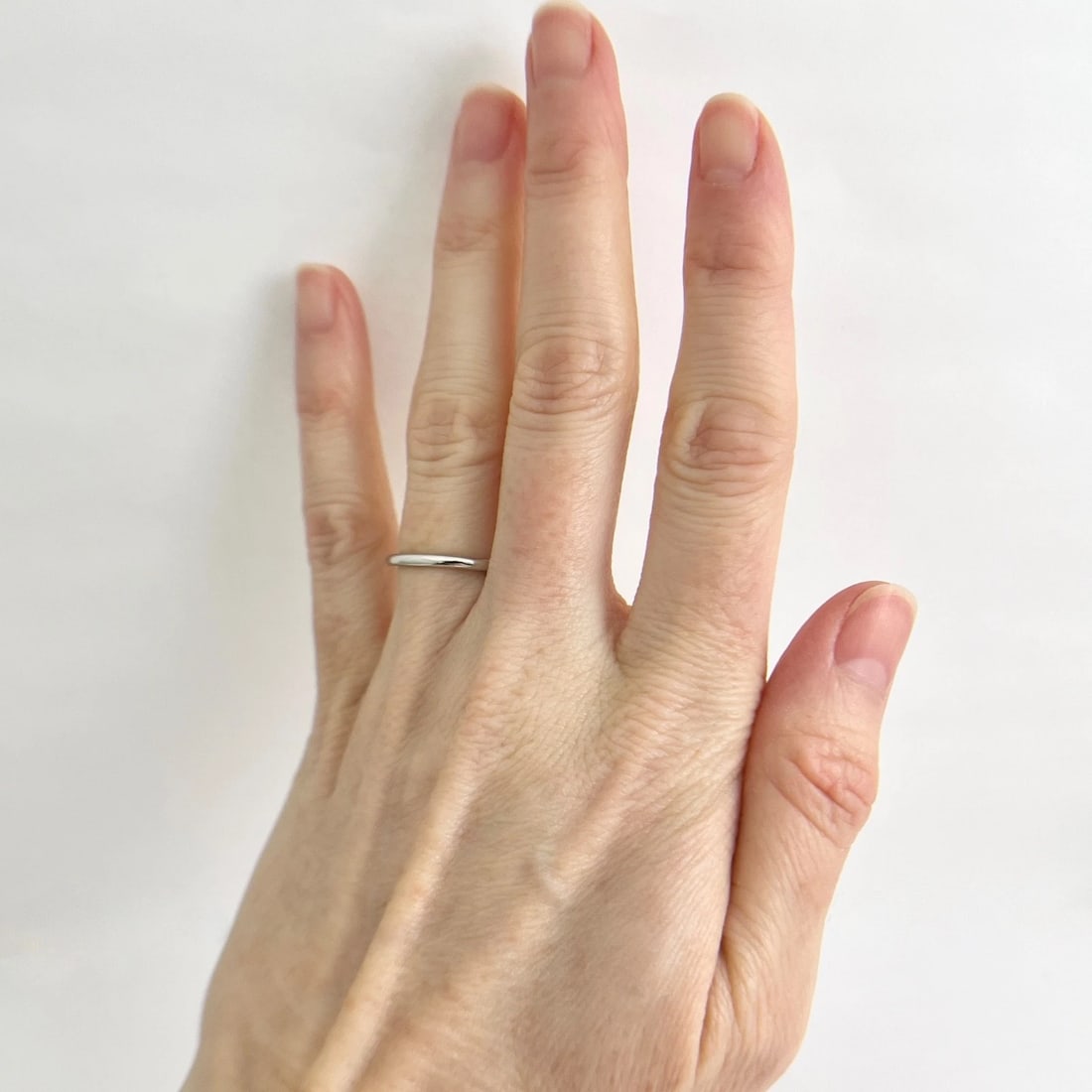 Thin Plain Classic Rounded Wedding Band Ring 14K White Gold, Size 6, 1.7 mm - 3
