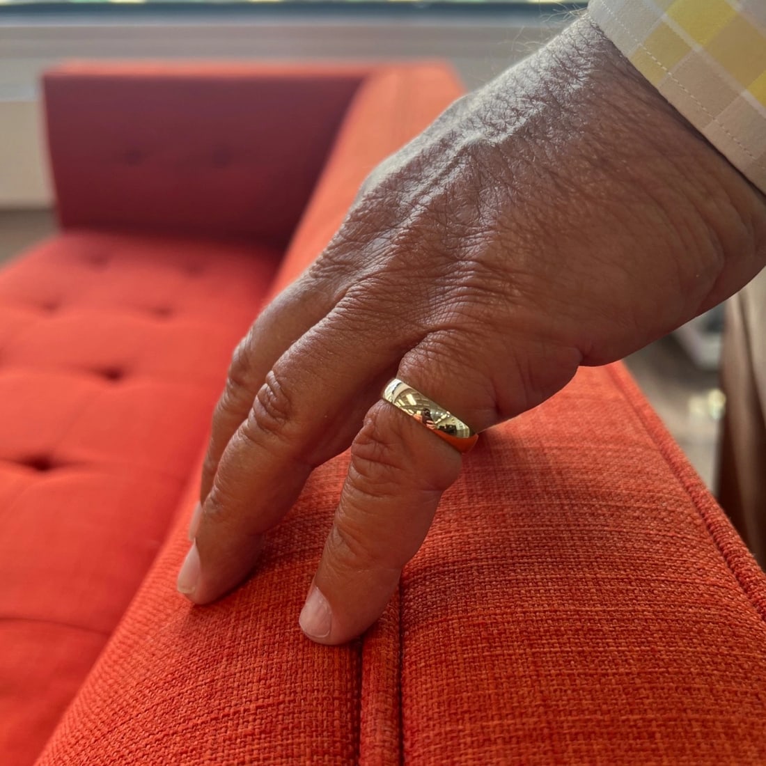 Men's Classic Comfort Fit Wedding Band Ring 14K Yellow Gold, Size 8, 4.5 mm - 4