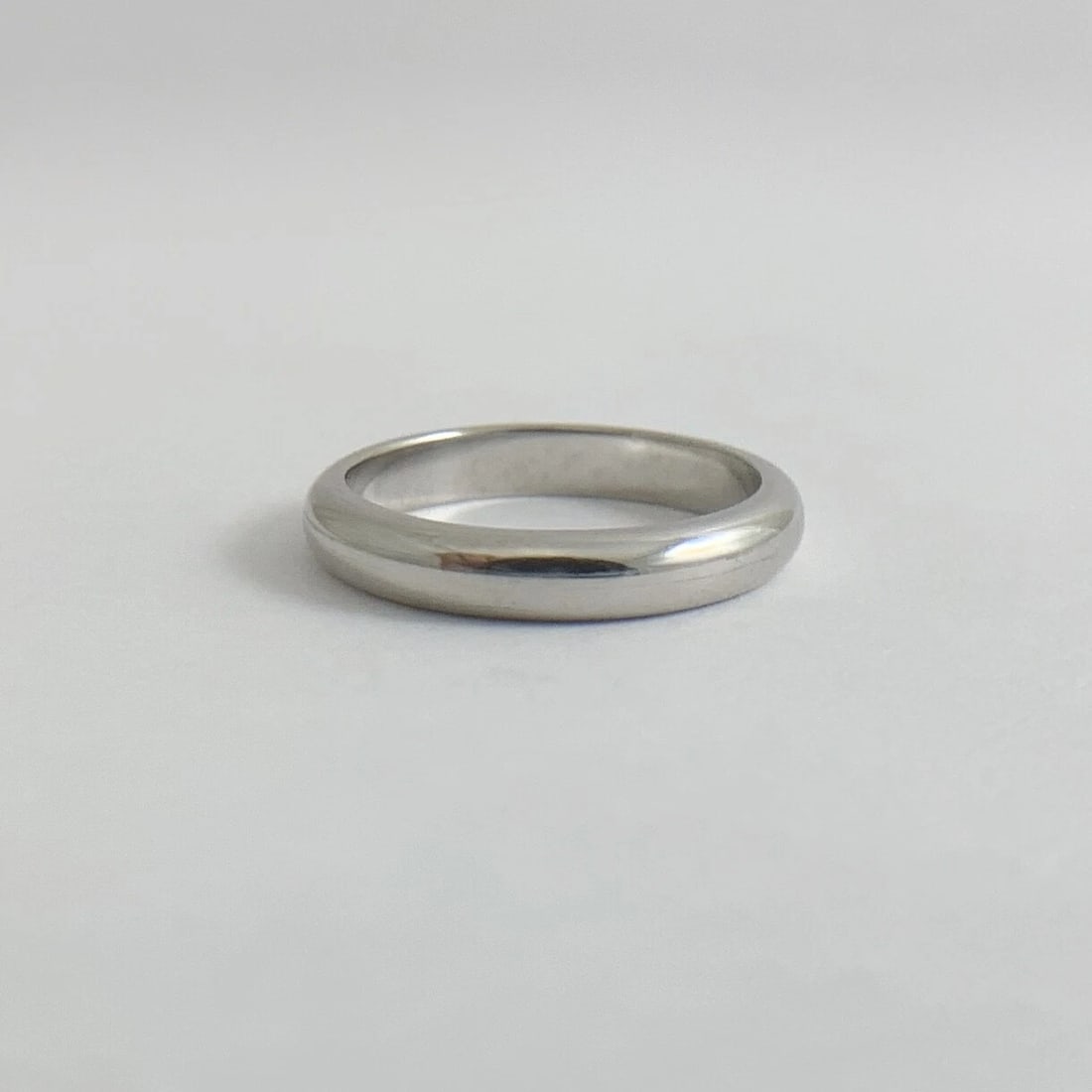 Plain Rounded Platinum Wedding Band Ring, Size 5.5, 3.1 mm, 5.26 Grams - 7