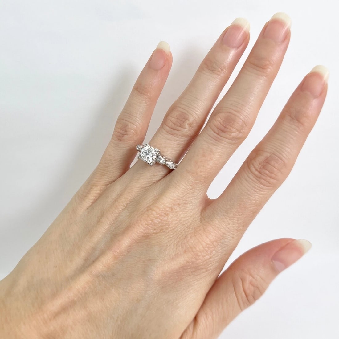 Fishtail Round Diamond Milgrain Engagement Ring Platinum, 1.11 CTW - 4