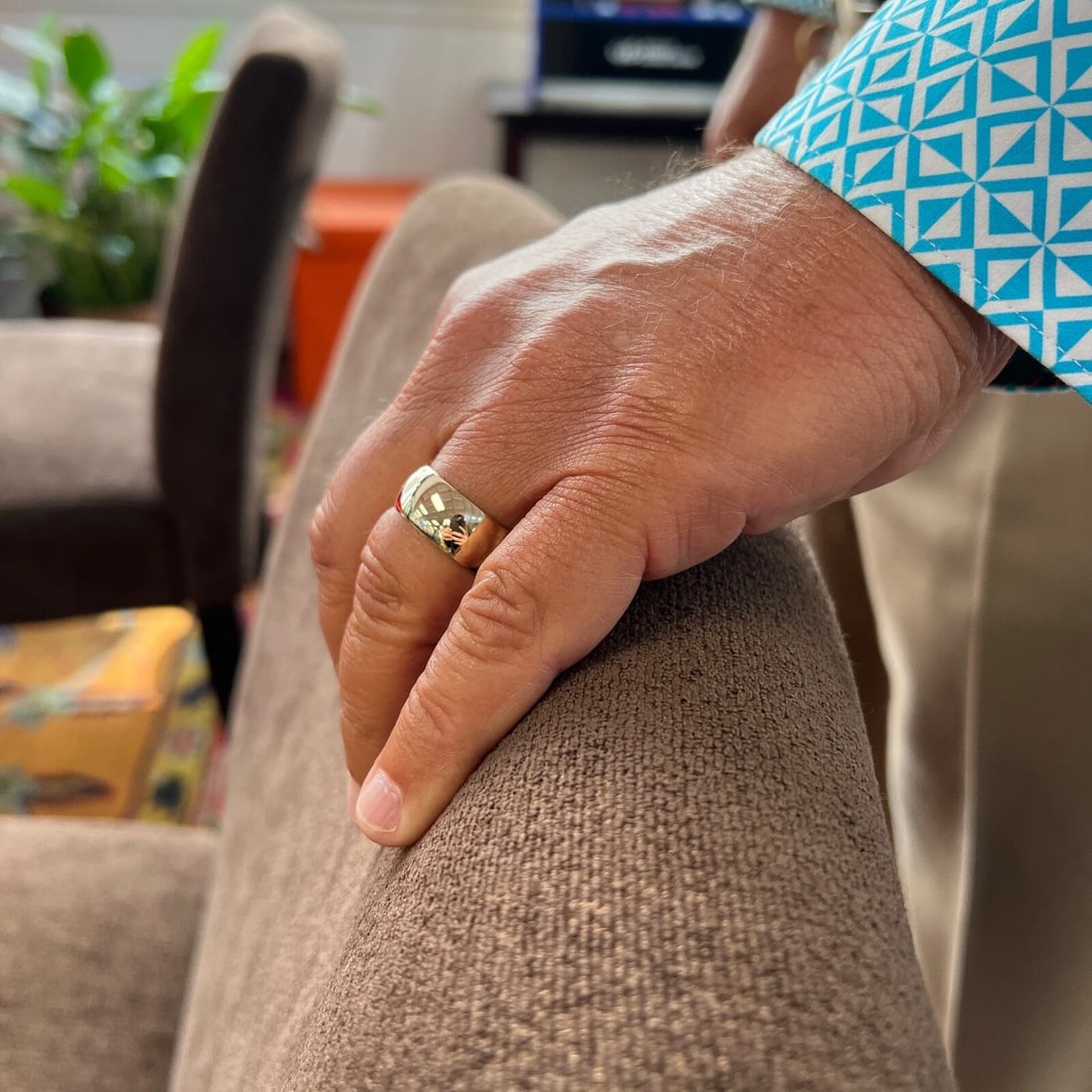 Men's Wide Comfort Fit Wedding Band Ring 14K Yellow Gold, Size 11.25, 9.6 mm - 5