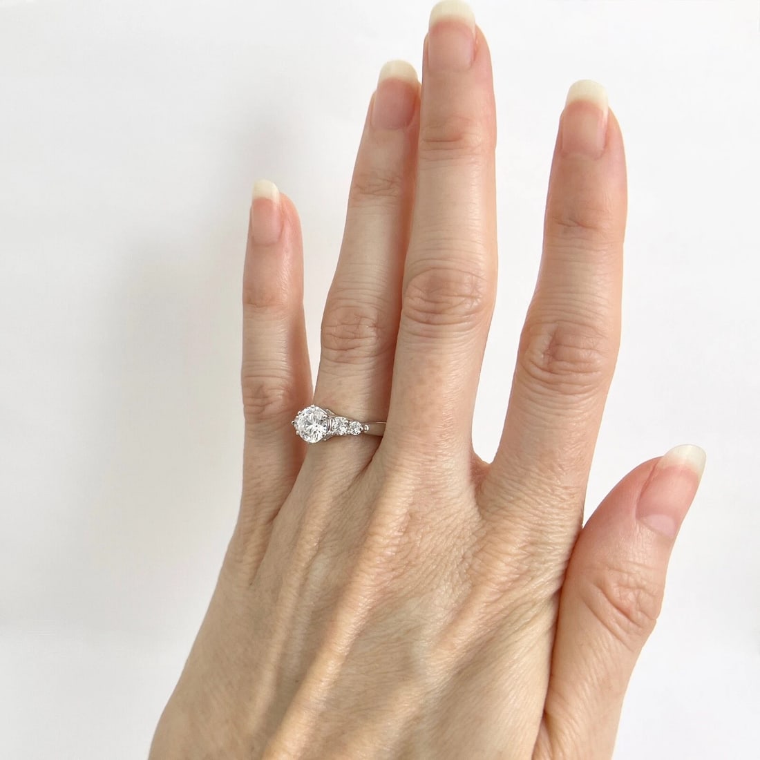 6-Prong Round Diamond Engagement Ring Platinum, 1.31 CTW, 4.85 Gr - 3