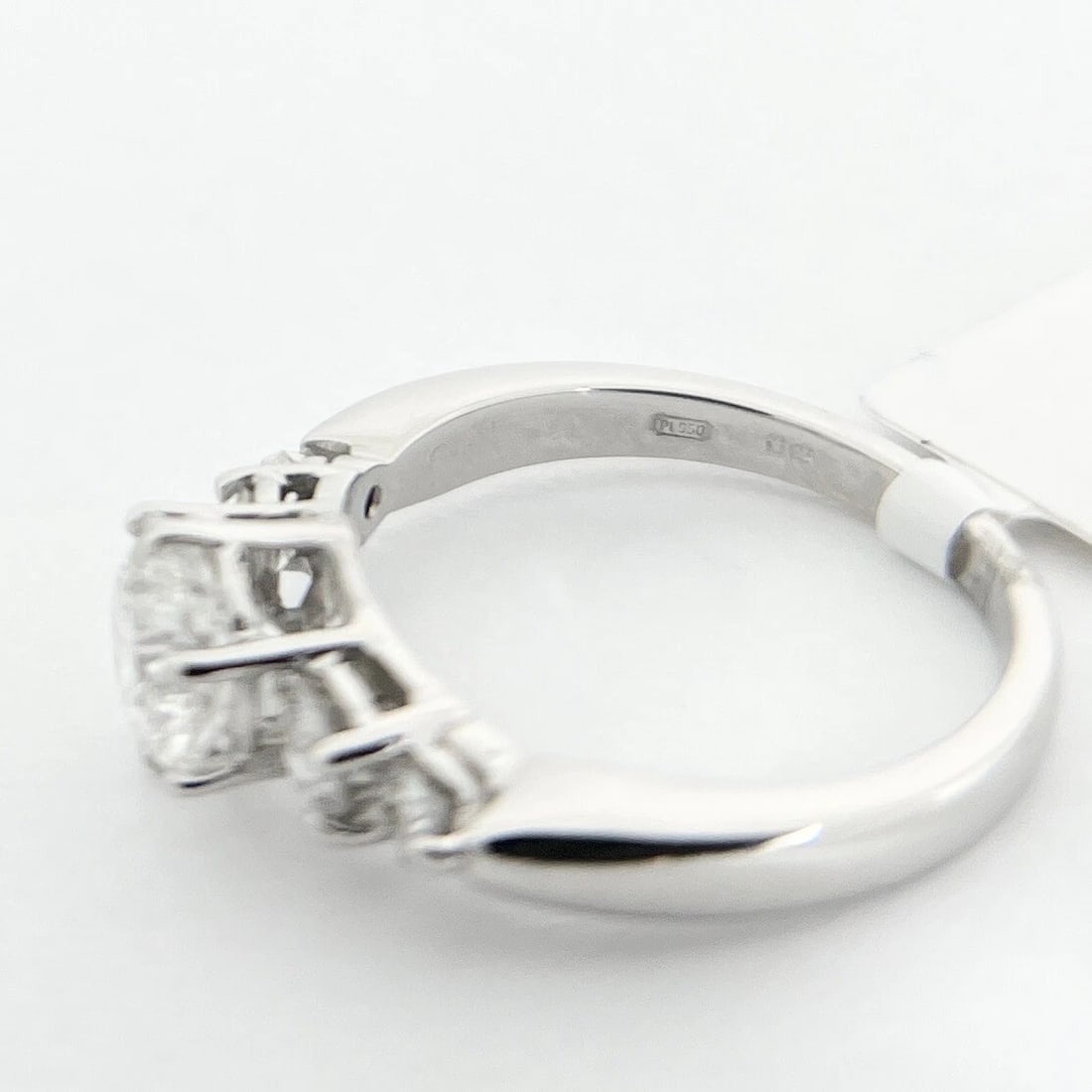 6-Prong Round Diamond Engagement Ring Platinum, 1.31 CTW, 4.85 Gr - 7