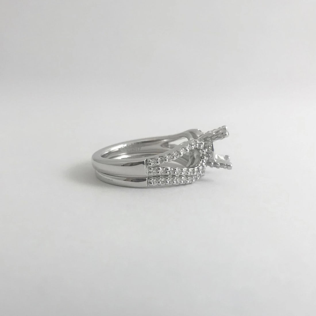 Diamond Engagement Ring Mounting Curved Band Set 14K White Gold .55 CTW, 7.07 Gr - 10