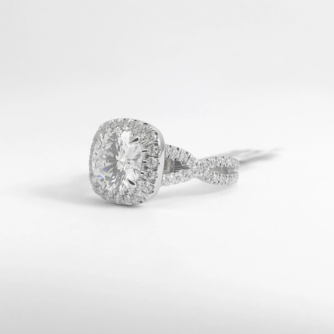 GIA Round Cushion Halo Diamond Engagement Ring 14K White Gold 2.41 CTW, 4.84 Gr - 9