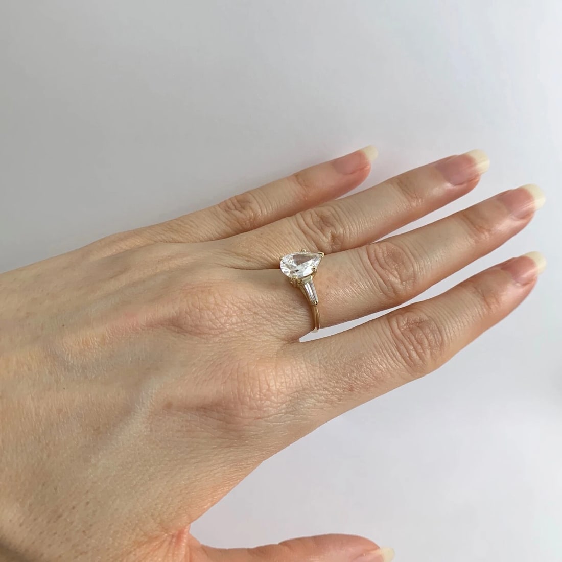 Pear Tapered Baguette CZ Cubic Zirconia Engagement Ring 14K Yellow Gold, 2.26 Gr - 4