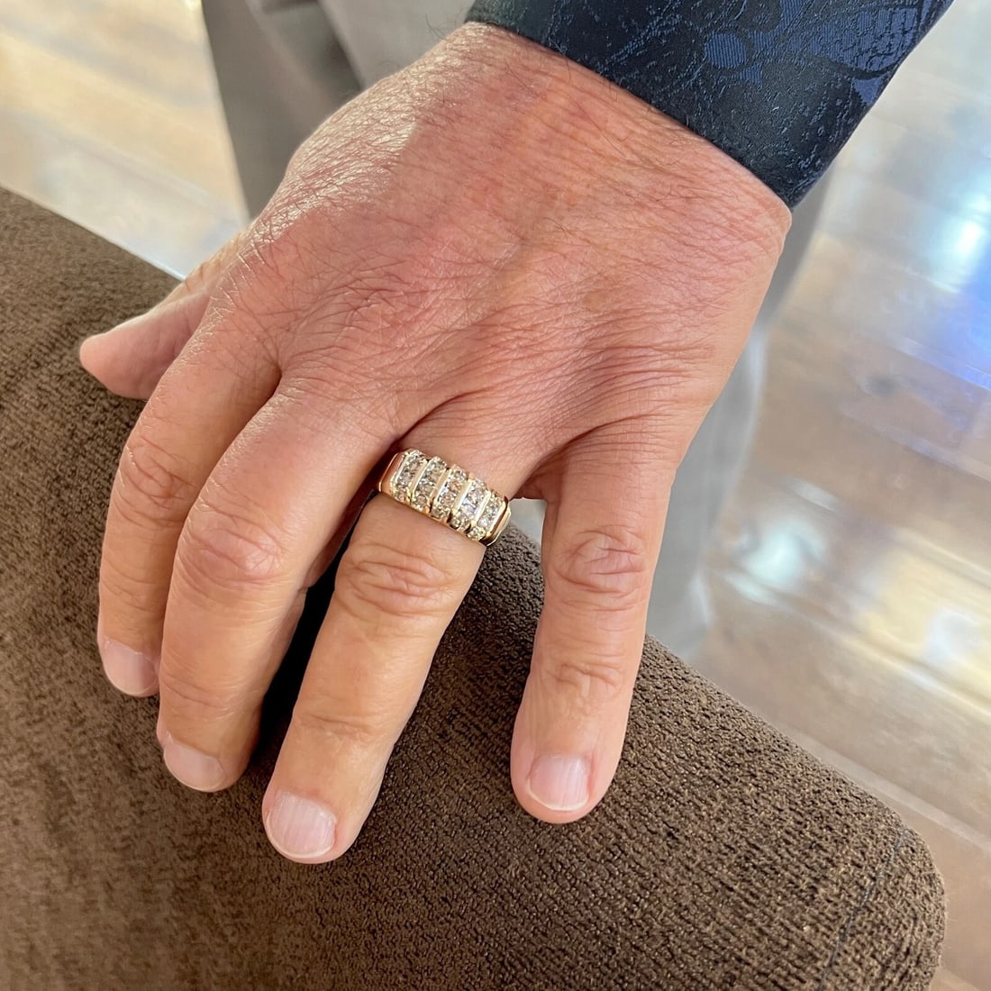 Men's Champagne Diamond Gemlock-Set Ring 14K Yellow Gold, 2.30 CTW, 7.90 Grams - 4