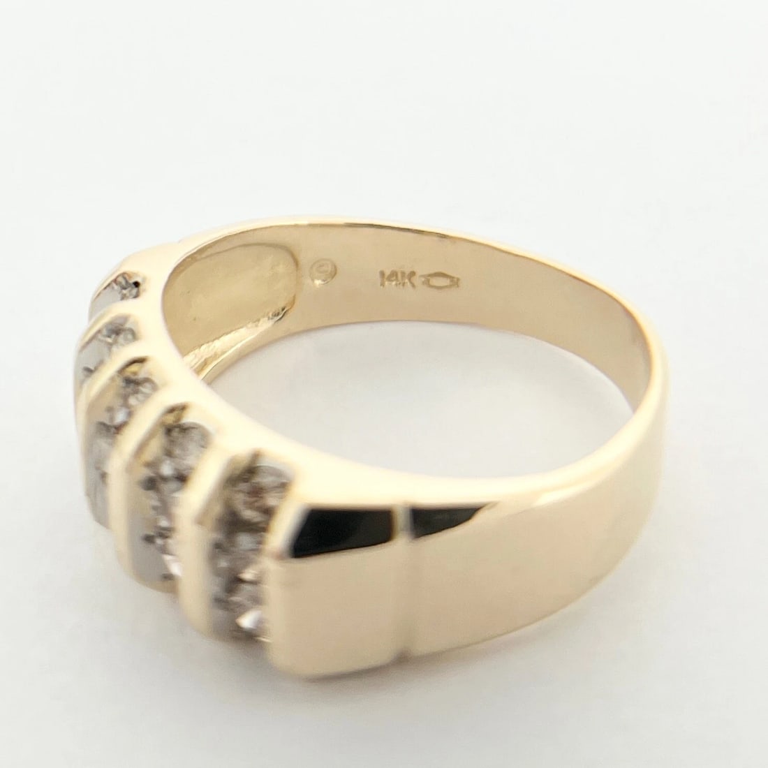 Men's Champagne Diamond Gemlock-Set Ring 14K Yellow Gold, 2.30 CTW, 7.90 Grams - 9