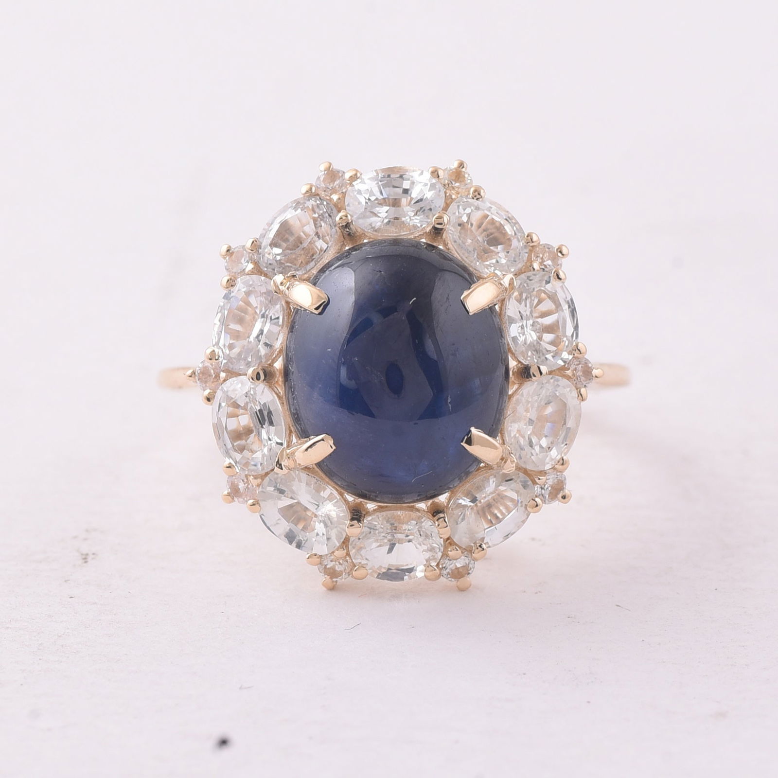 9.68 Ct Oval Sapphire 9K Gold Ring (1 of 5)