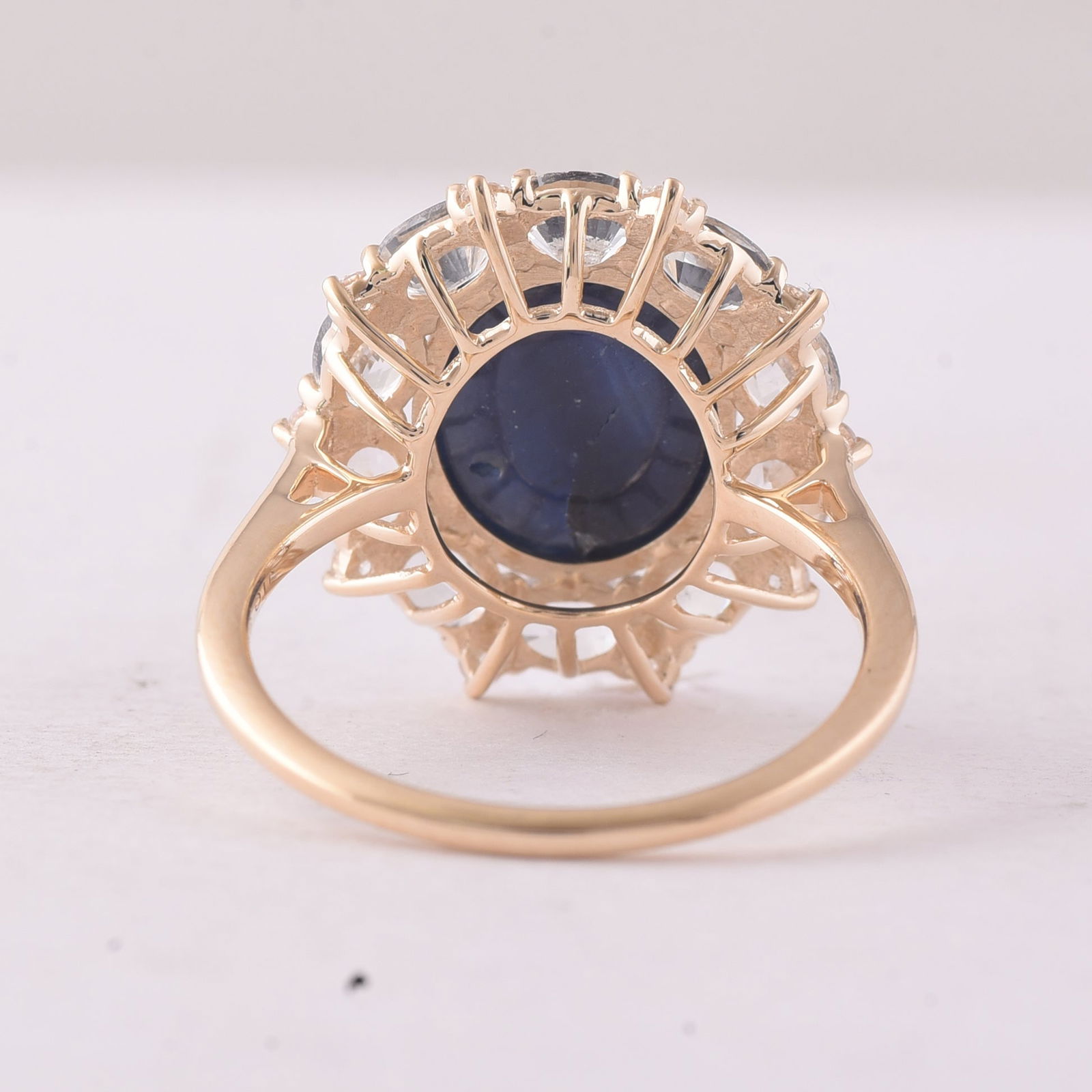 9.68 Ct Oval Sapphire 9K Gold Ring - 4