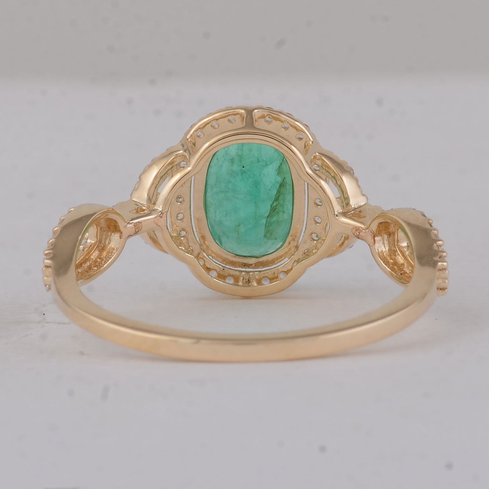 1.58 Ct Oval Emerald 9K Gold Ring - 4
