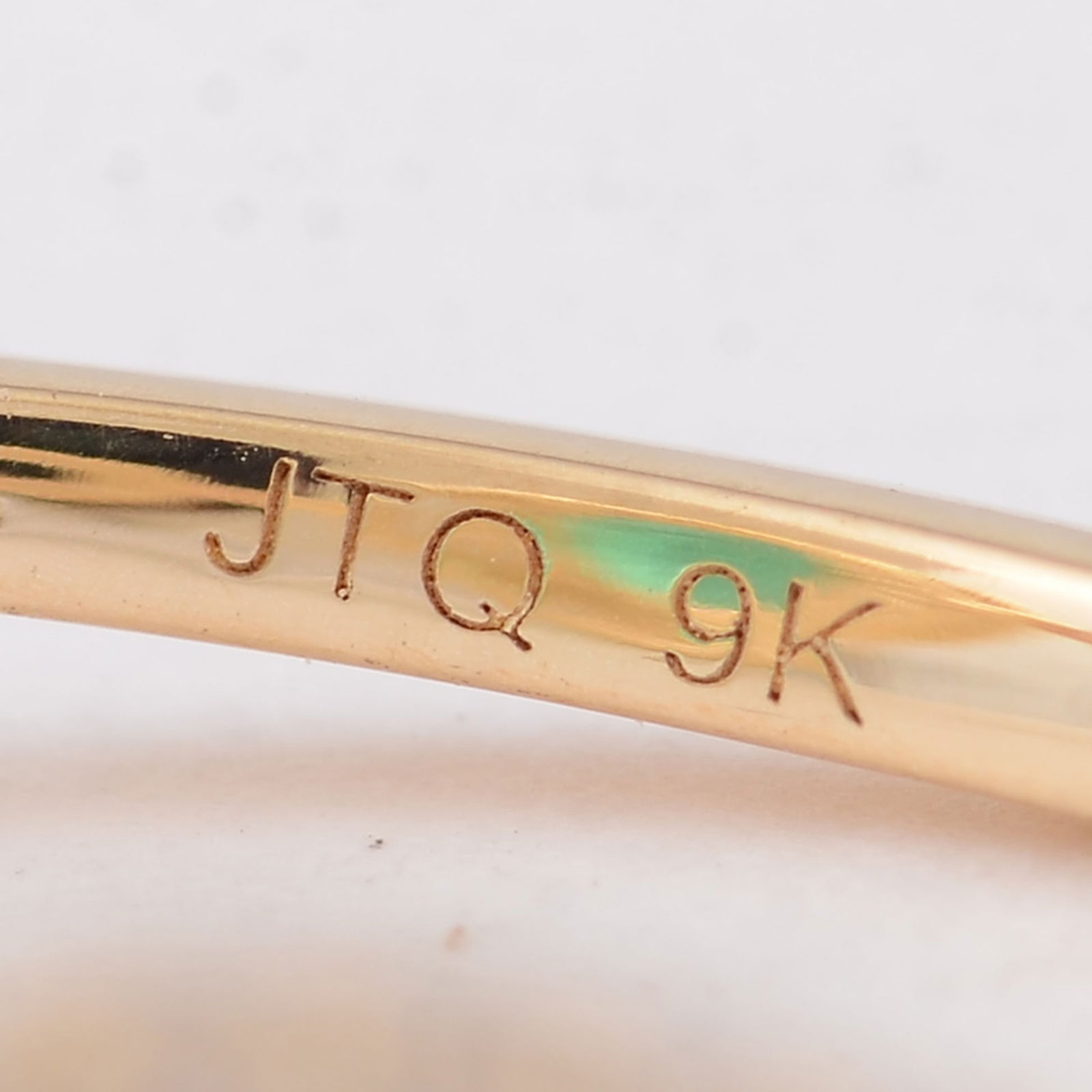 1.58 Ct Oval Emerald 9K Gold Ring - 5