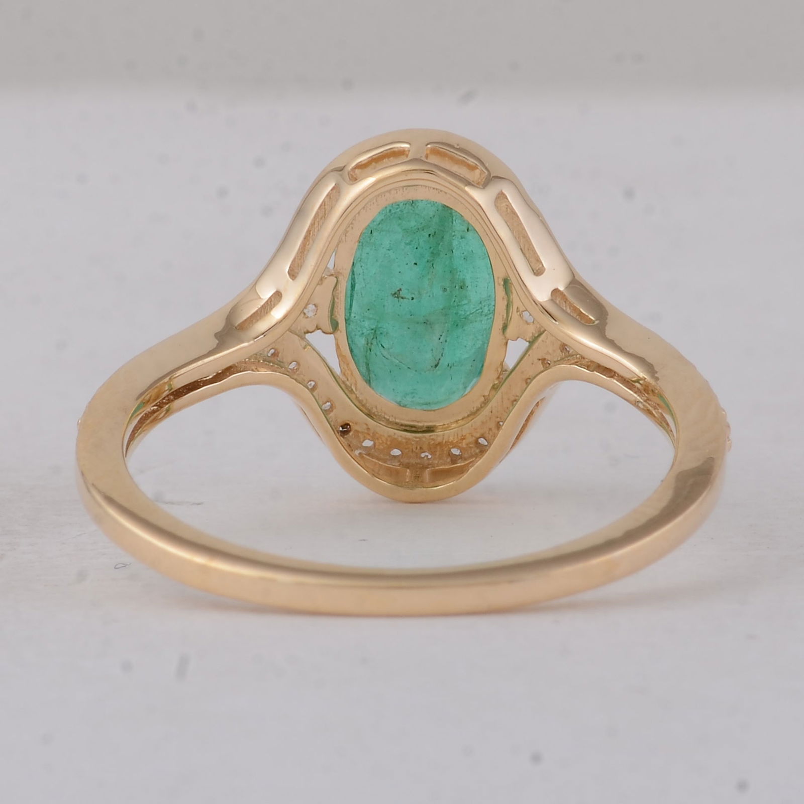 1.50 Ct Oval Emerald 9K Gold Ring - 4