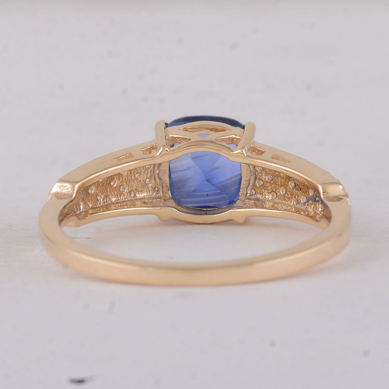1.78 Ct Cushion Sapphire 9K Gold Ring - 3