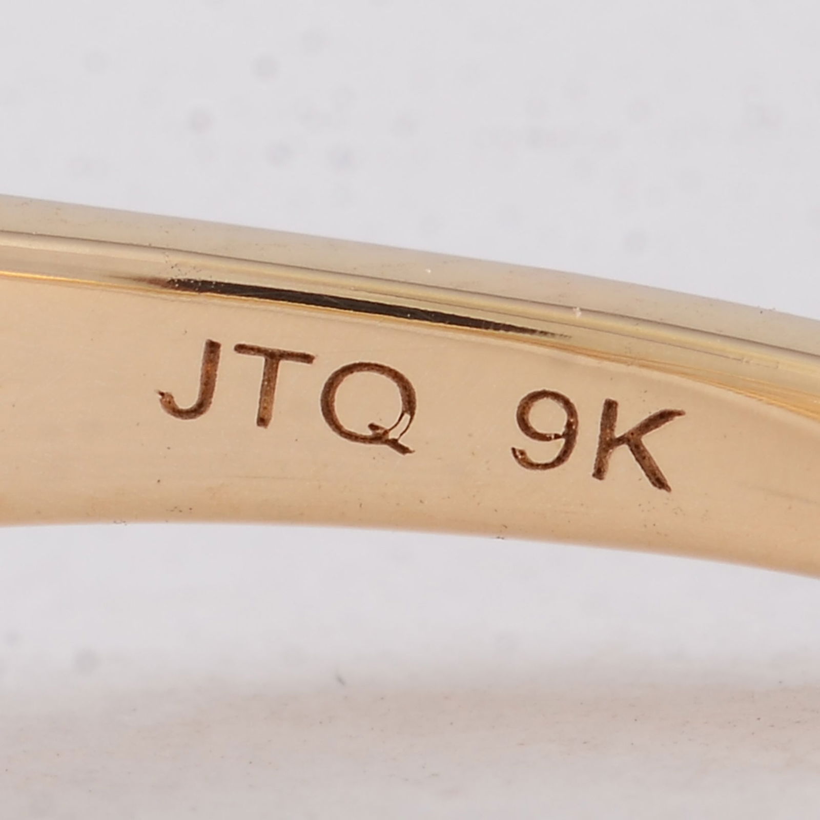 1.75 Ct Oval Sapphire 9K Gold Ring - 5