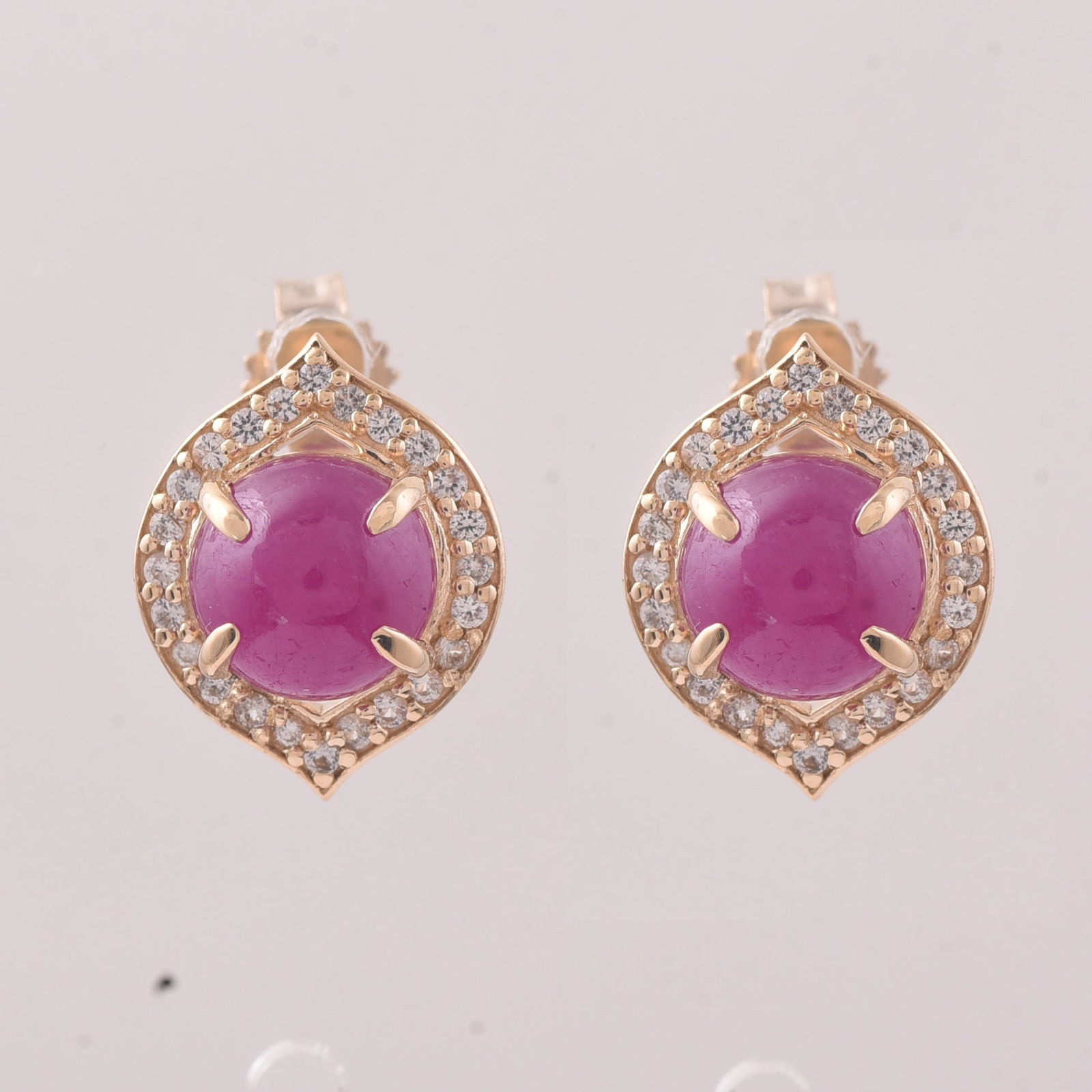 2.91 Ct Round Ruby 9K Gold Earrings - 2