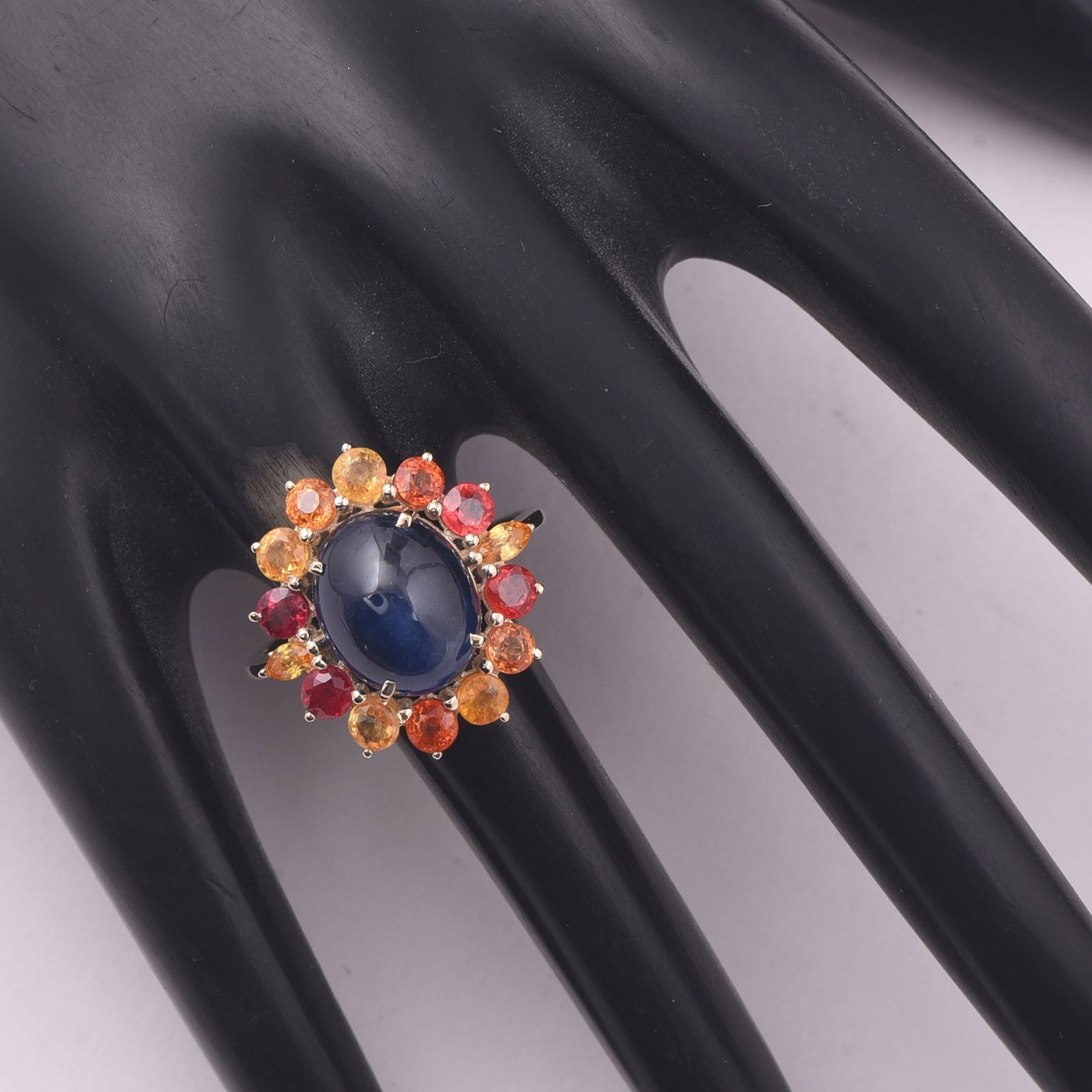 8.10 Ct Oval Sapphire 9K Gold Ring - 2