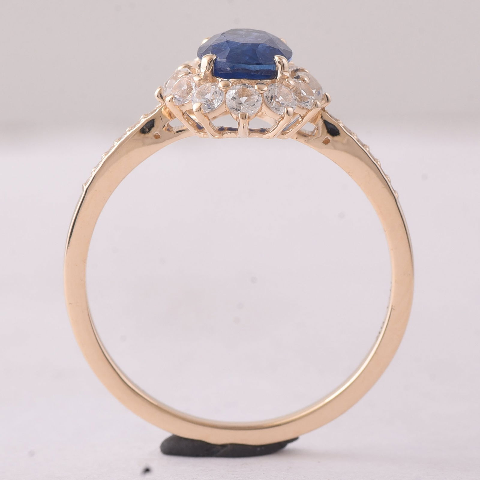 1.87 Ct Oval Sapphire 9K Gold Ring - 4