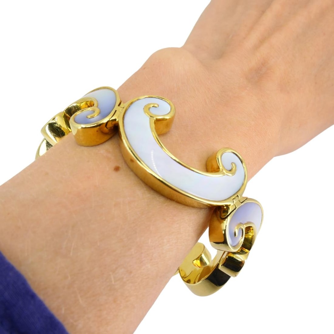 Vintage Angela Cummings 18K Gold and Mother of Pearl Bracelet - 19