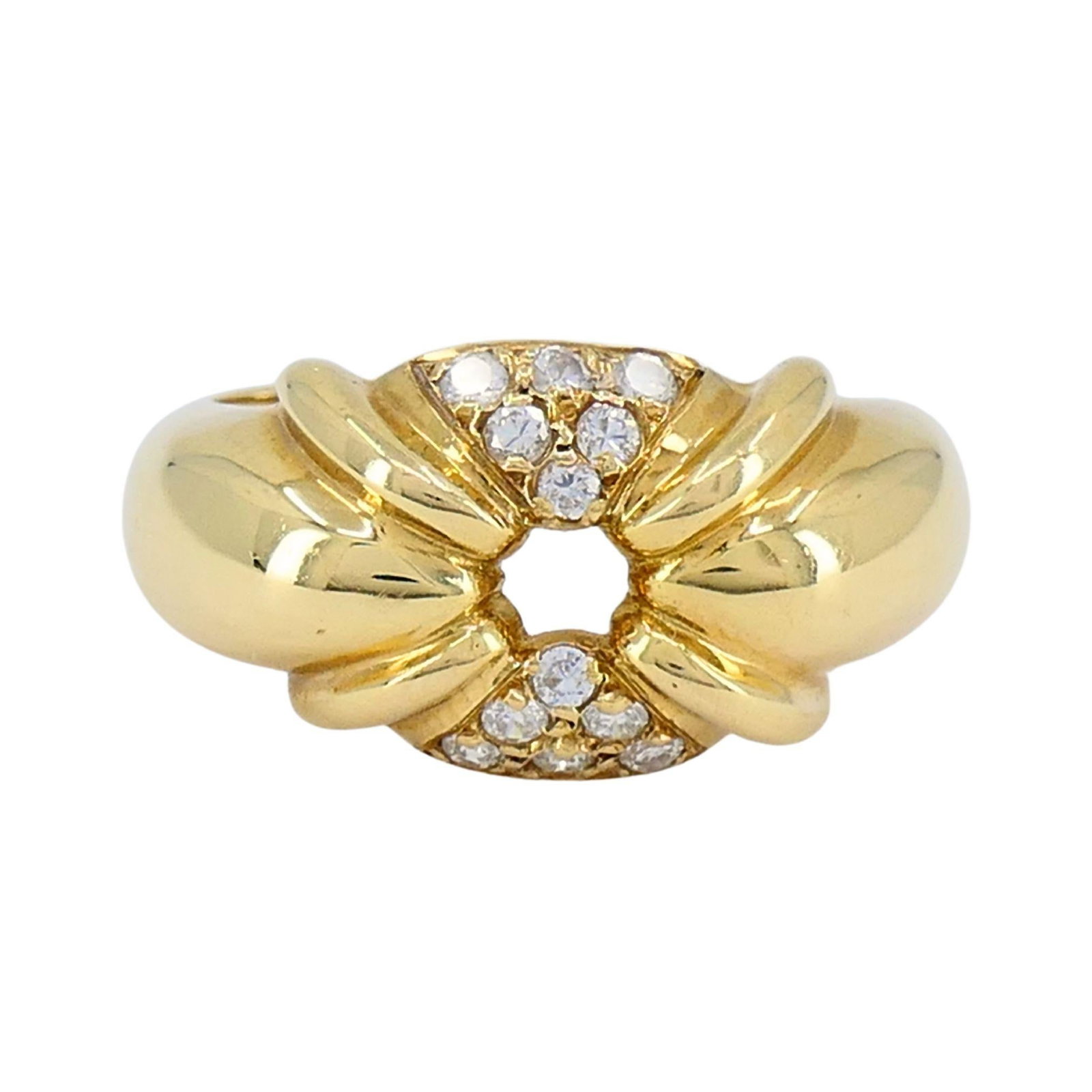 Vintage Chaumet Paris 18k Gold Diamond Ring Original Box: About the Item This vintage Chaumet Paris ring is crafted in 18k yellow gold and set with brilliant diamonds arranged in a stylized floral motif. The design reflects the bold yet elegant aesthetic of