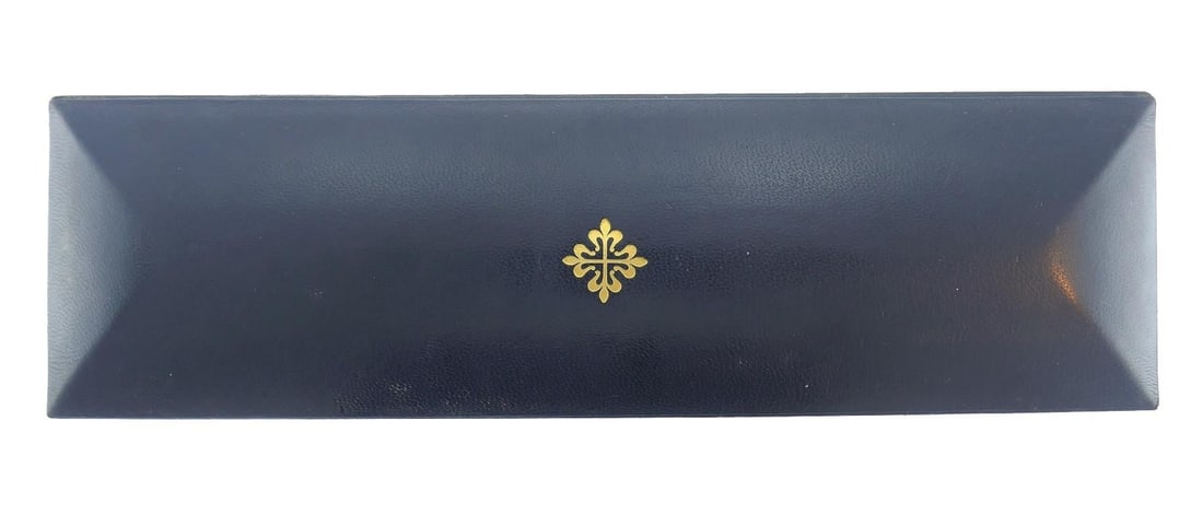 Patek Philippe 18k Gold Manual Wind Wristwatch - 13