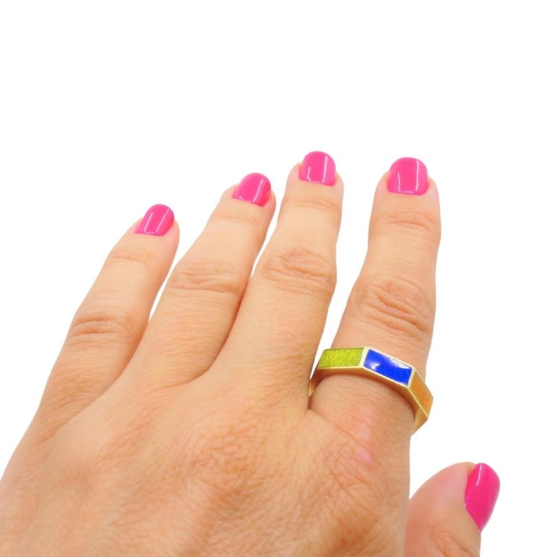 Gucci Ring Vintage Link to Love 18k Gold Enamel - 8