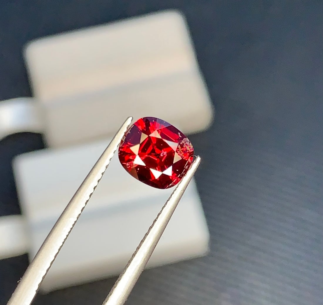 1.70 Carat Natural Unheated Pigeon Blood Burma Spinel Cushion Cut Gemstone - 6
