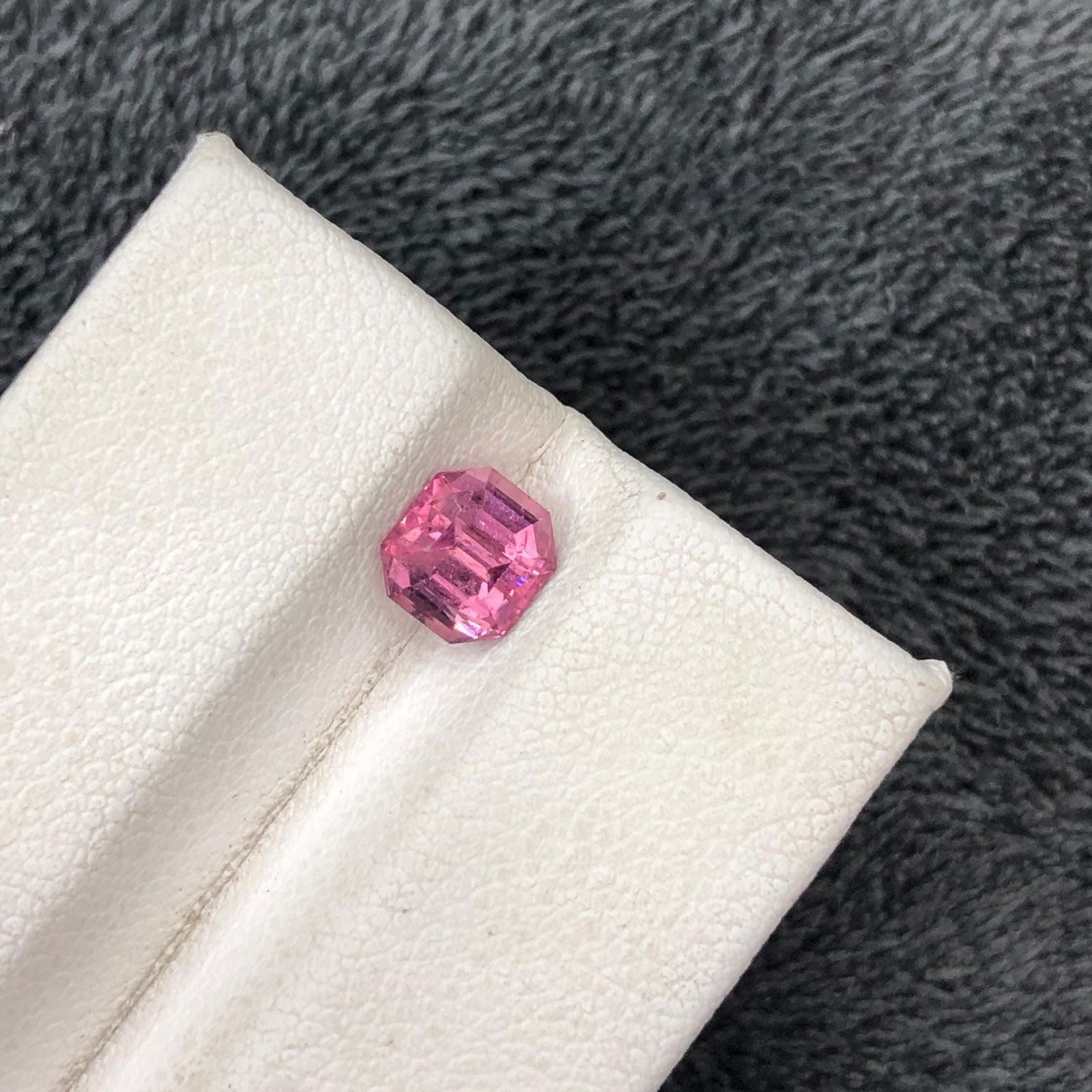 Asscher Cut Jewelry Size Pink Tourmaline Gemstone From Afghanistan - 1.105 Carat: Title:Asscher Cut Jewelry Size Pink Tourmaline Gemstone From Afghanistan - 1.105 Carat Description:Materials: Gemstone: Tourmaline Carat weight: 1.105 Gemology: • Weight : 1.105 carat • Di