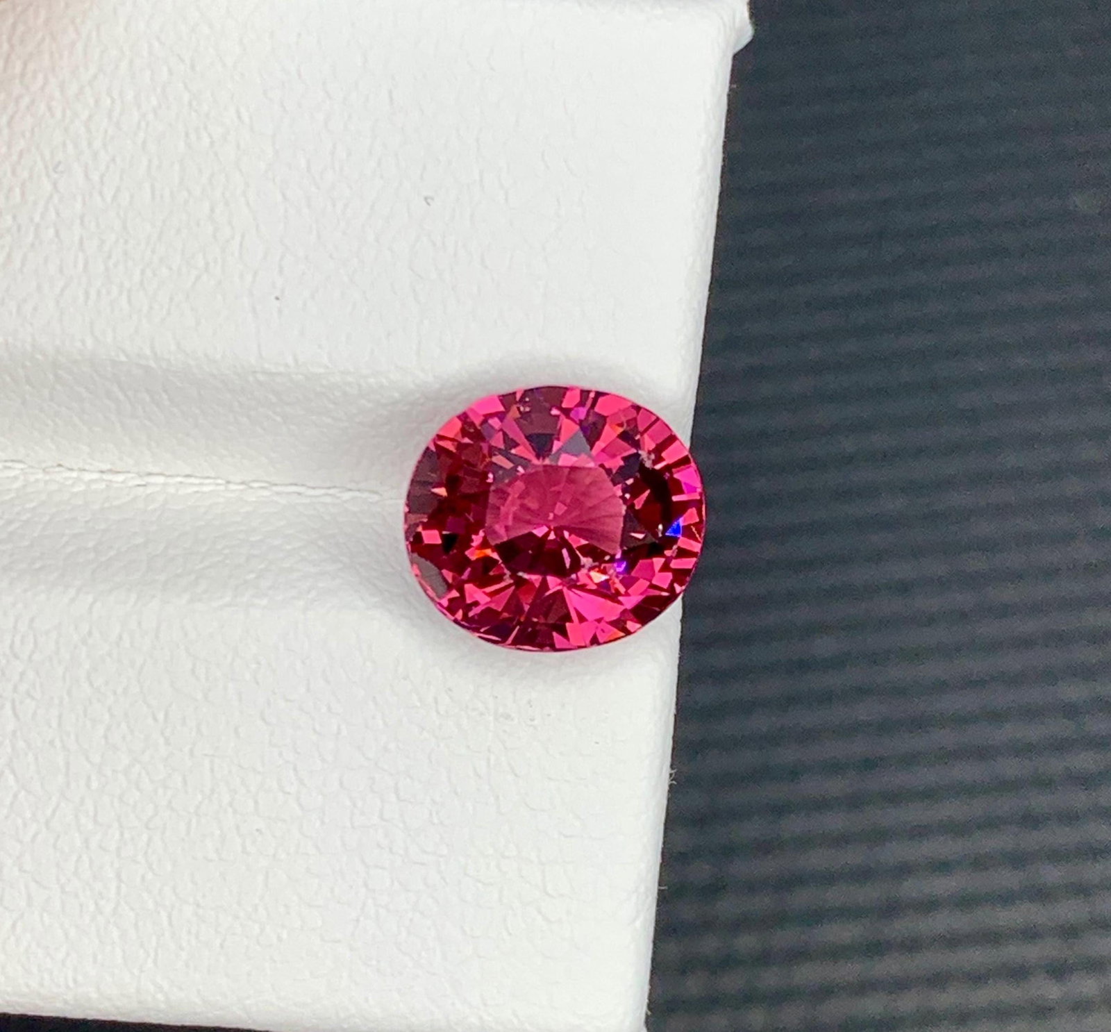 Purplish Pink Natural Garnet Oval Shape Gemstone For Ring From Tanzania - 4.140 Carat - 7