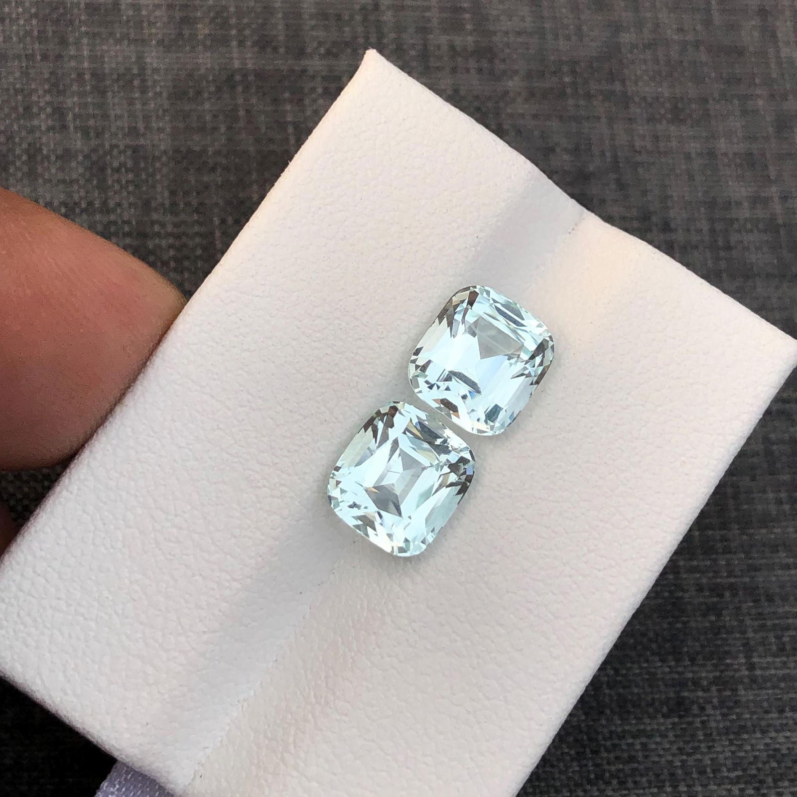 Ice Blue Aquamarine Gemstone: 4.65 Ct Cushion Cut Beryl - 4