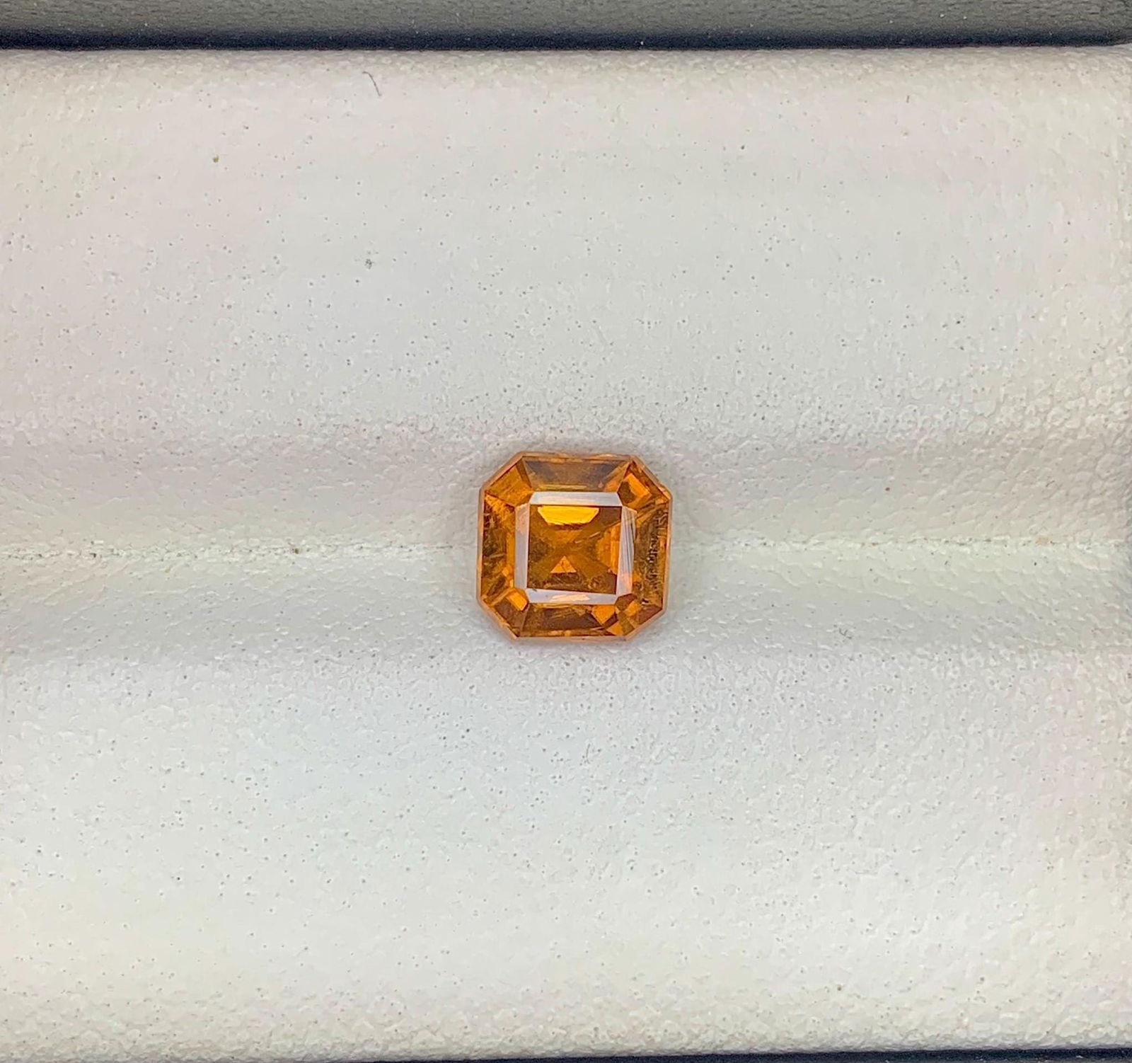 Natural Honey Brown Bastnasite Gemstone: 2.05 Carat Asscher Cut: Title:Natural Honey Brown Bastnasite Gemstone: 2.05 Carat Asscher Cut Description:Materials: Natural bastnasite, Bastnasite, Stone, Gemstone, Loose gemstone Carat weight: 2.05 Properties: Bastnasite i