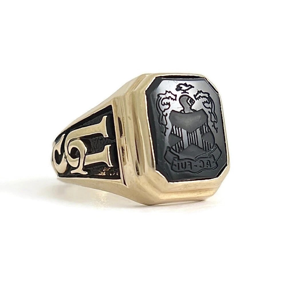 Vintage 1981 Ursuline School NY Black Onyx Class Ring 10K Yellow Gold, 7.32 Gram - 2