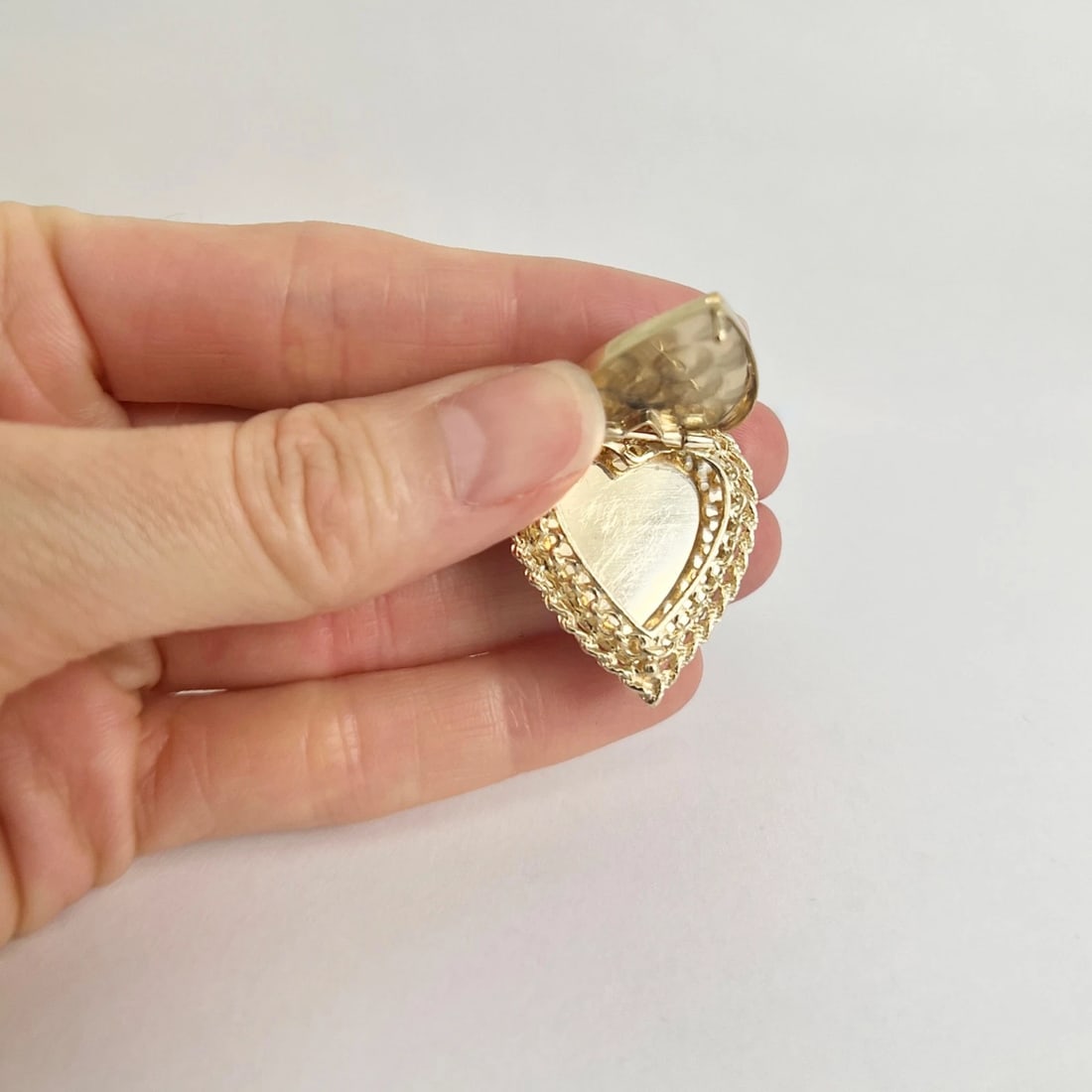 Vintage 1980's Letter L Heart Locket Necklace Pendant 14K Yellow Gold, 6.76 Gram - 6