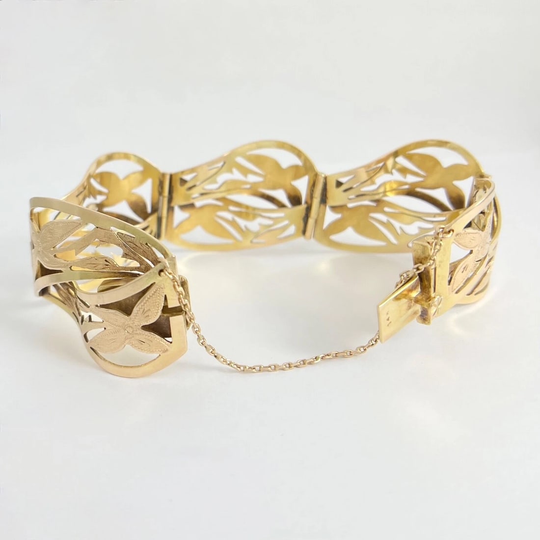 Vintage 1950's Wide Flower Curved Link Bracelet 14K Yellow Gold, 54.55 Grams - 9