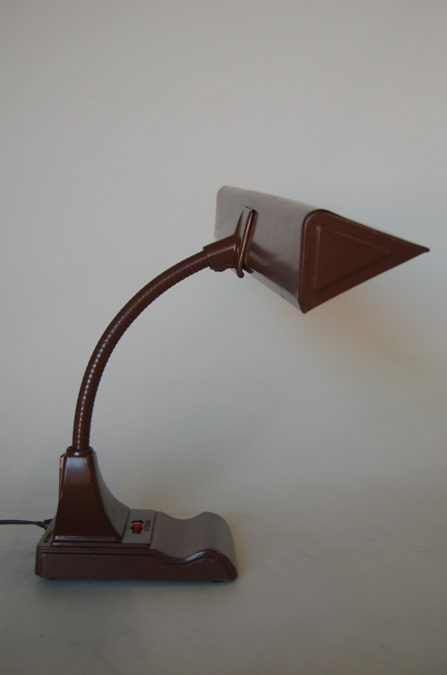 Midcentury Brown Enamel Fluorescent Gooseneck Desk Lamp by Art Specialty - 11