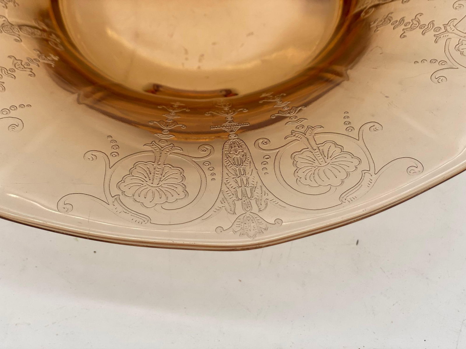 Vintage Bohemian Peach Intaglio Glass Fruit Bowl, Circa 1930 - 16