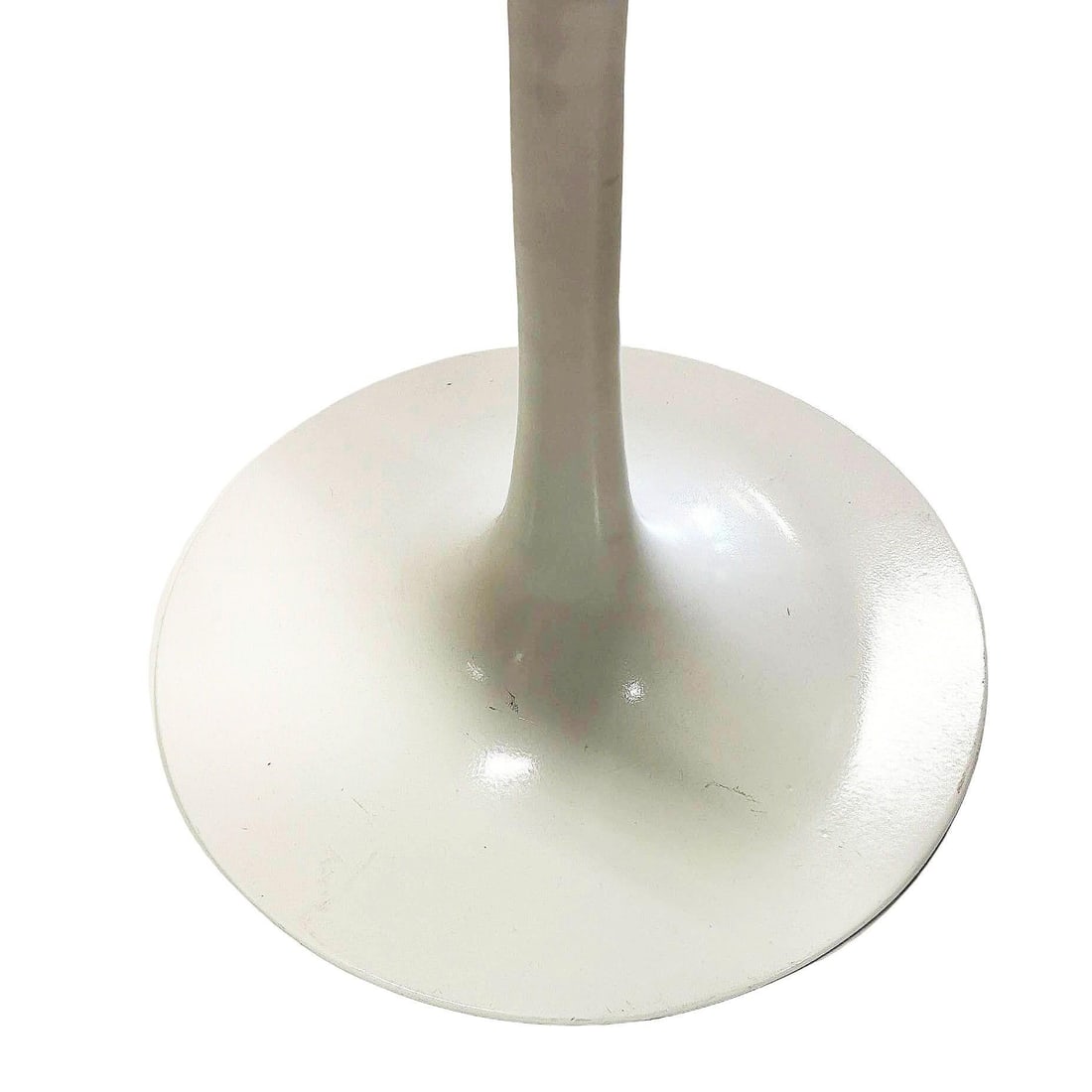 MCM 22" Tall Tulip Side Table by Eero Saarinen for Knoll W/ Walnut Laminate Top - 4