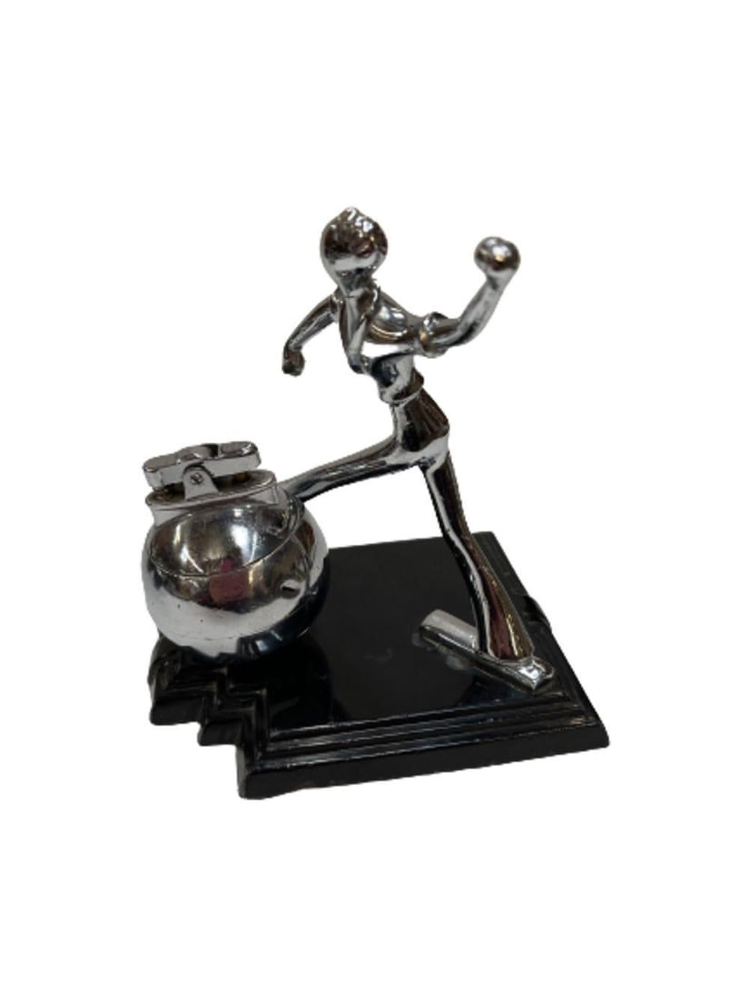 Art Deco Ball Player Table Table Lighter with Base by Ronson - 4