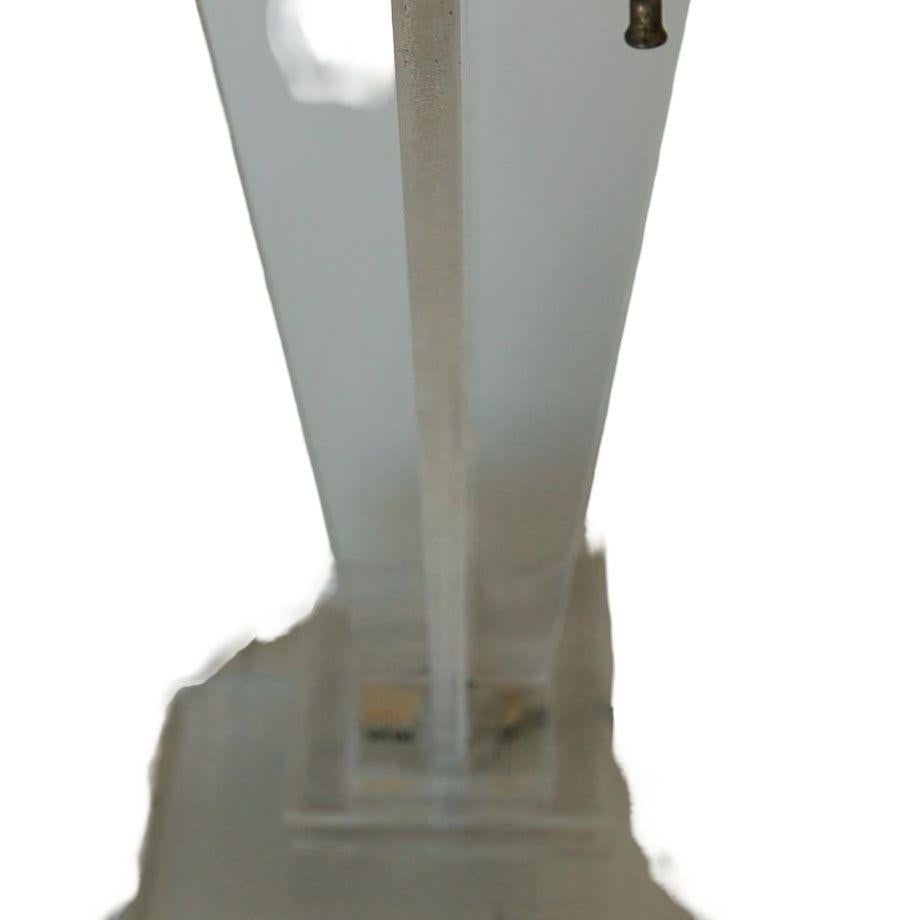 Modernist Clear Lucite Table Lamp by Moss - 3