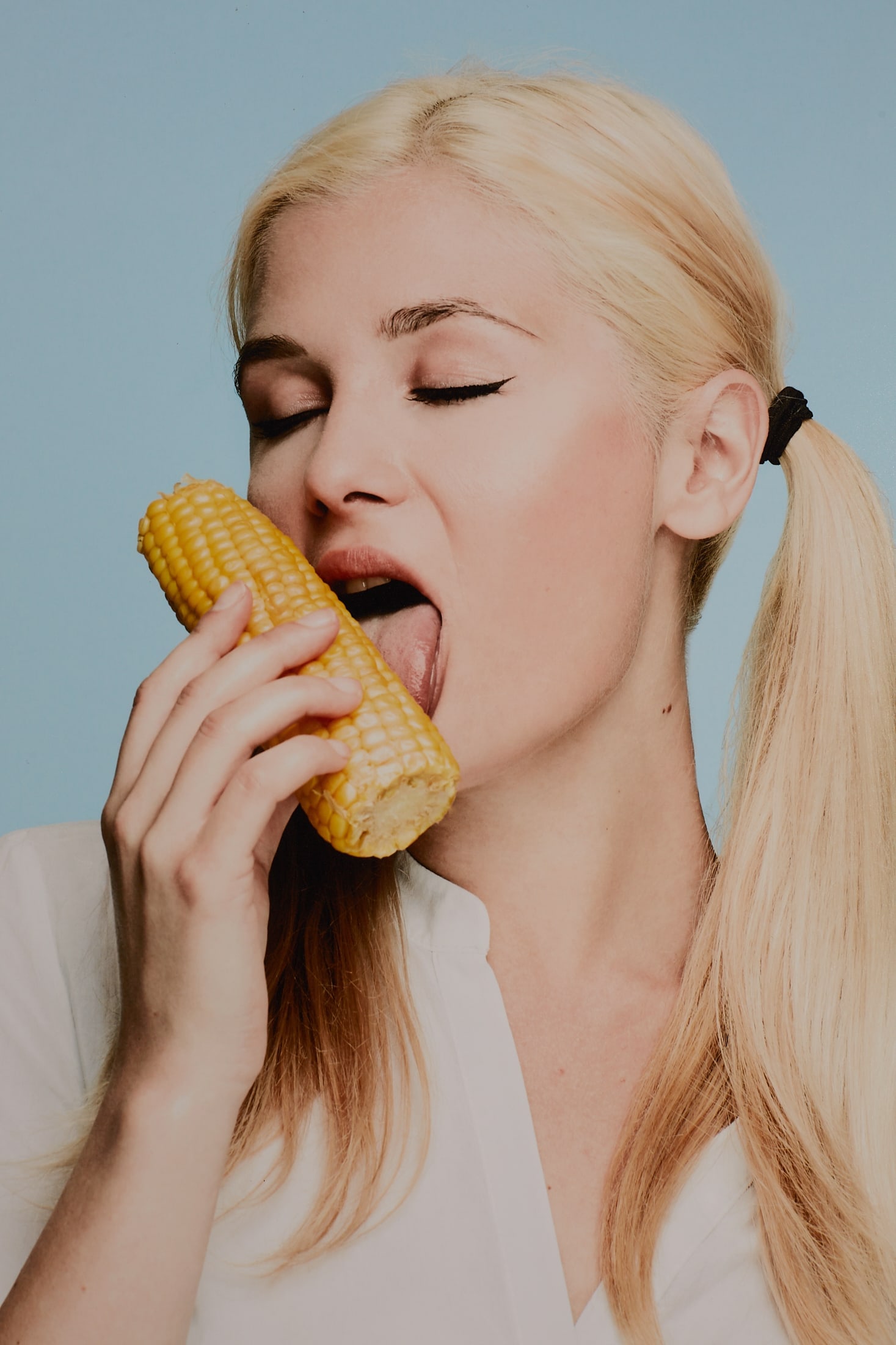 Olya and Corn - 3