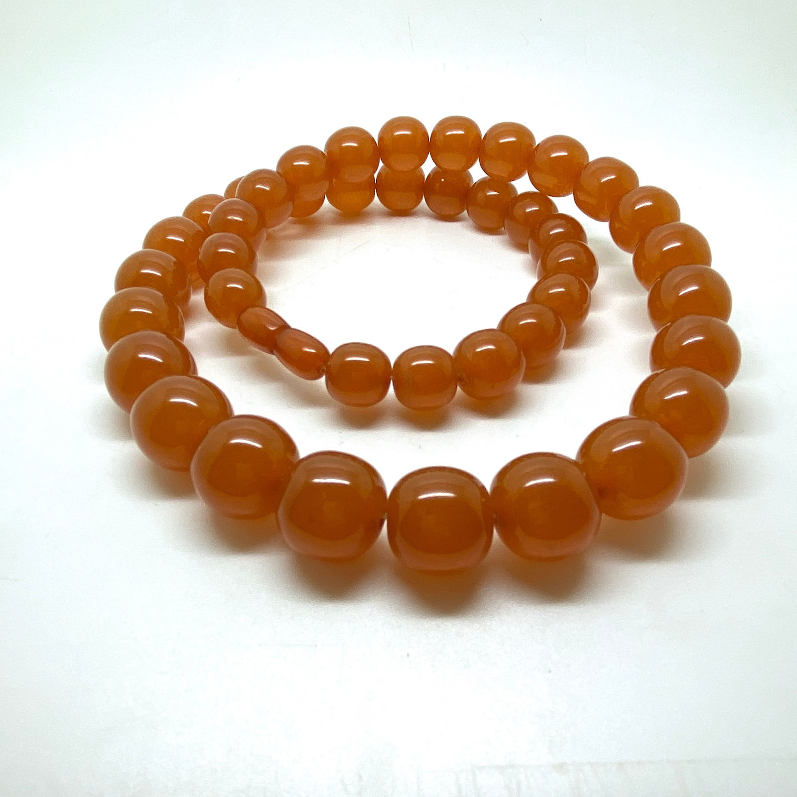 Grand Vintage Amber Necklace made from Round Amber beads - 5