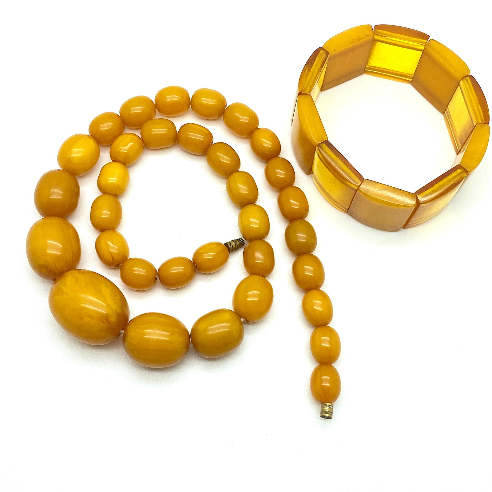 Alluring Vintage Bakelite Bracelet and Necklace set made from Olive shaped Bakelite beads - 5