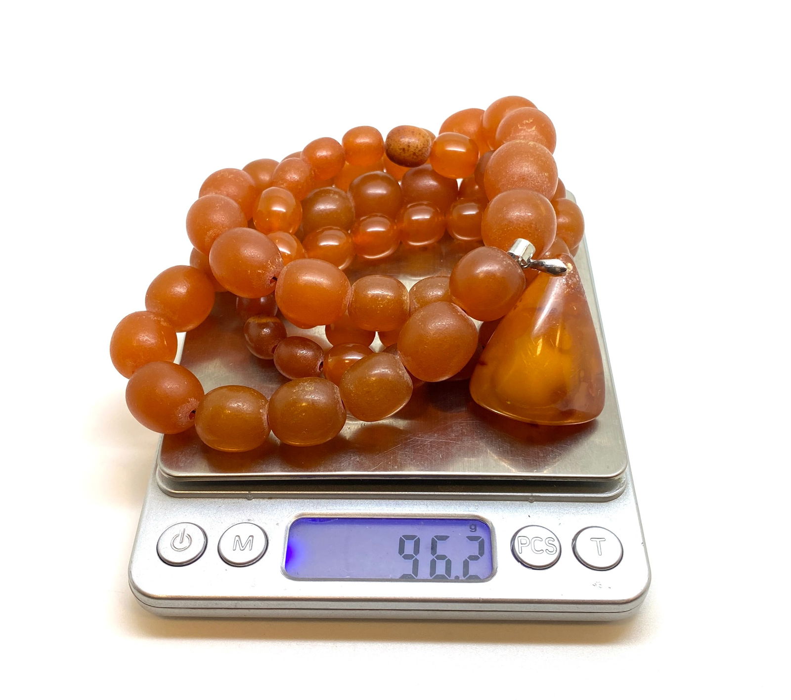 Marvellous Unique Vintage Amber Necklace made from Oval shaped Amber beads - 8