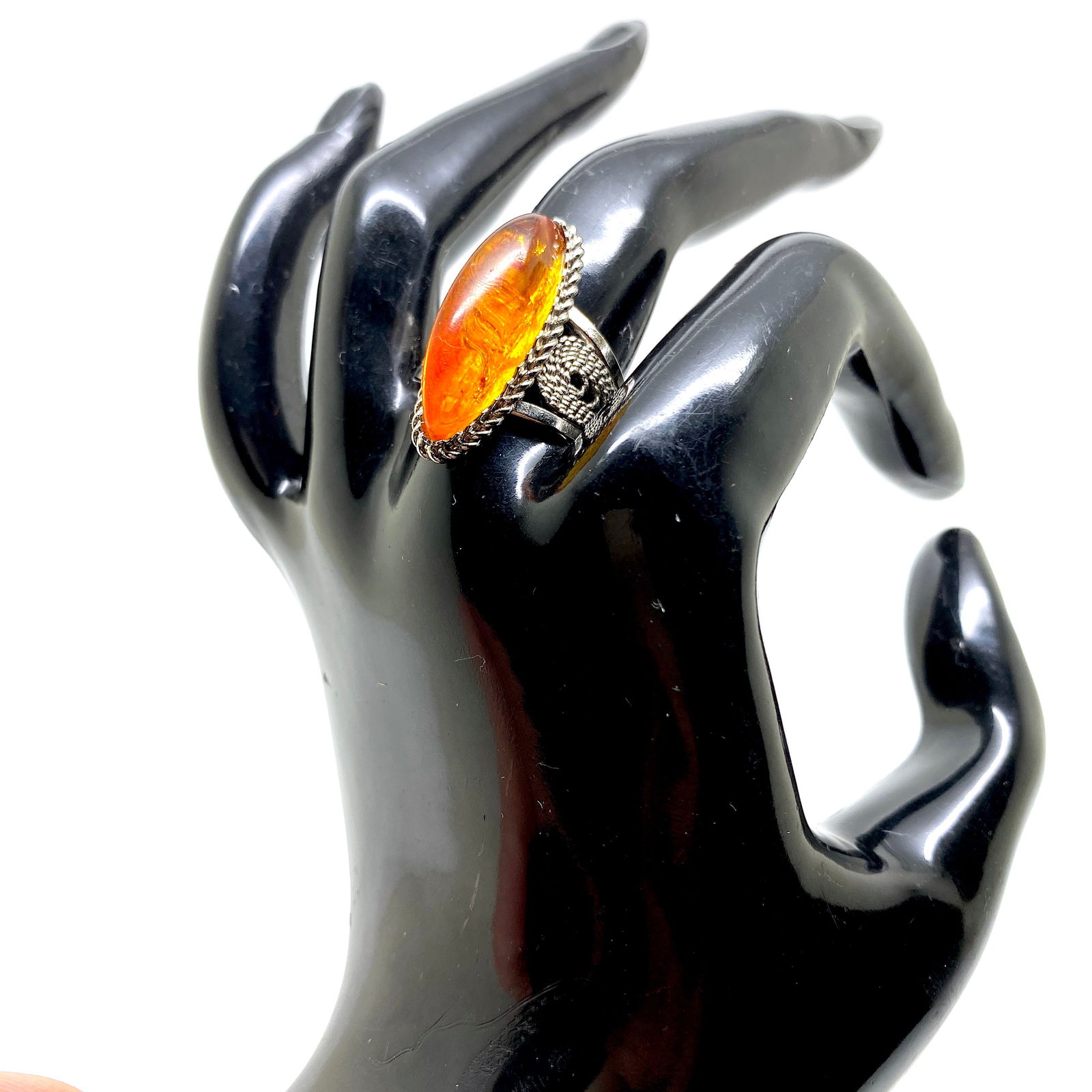 Unique and Marvellous Amber Ring - 7