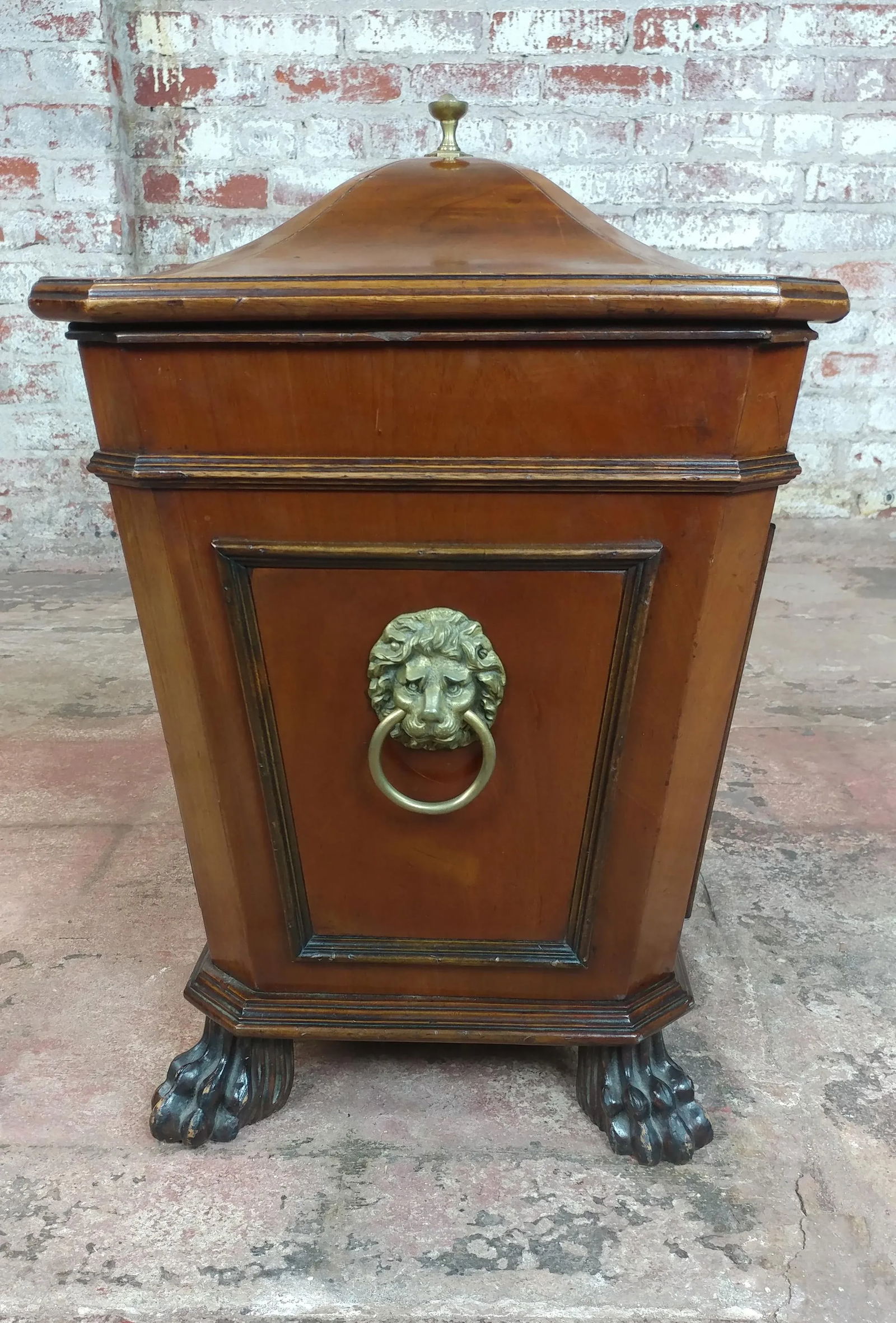 19th C. English Regency Mahogany Wine Cellarette - 3