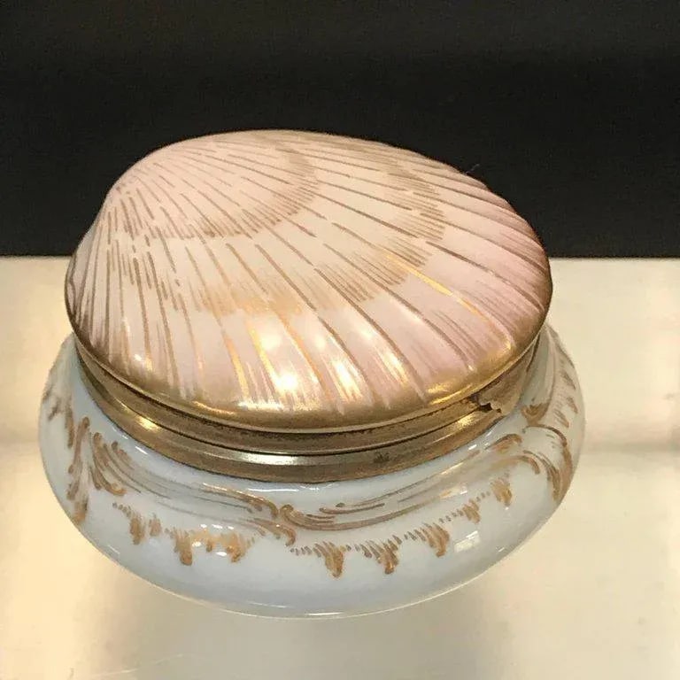 Late 19th Century Kpm Shell and Flower Motif Cabinet or Patch Box - 3