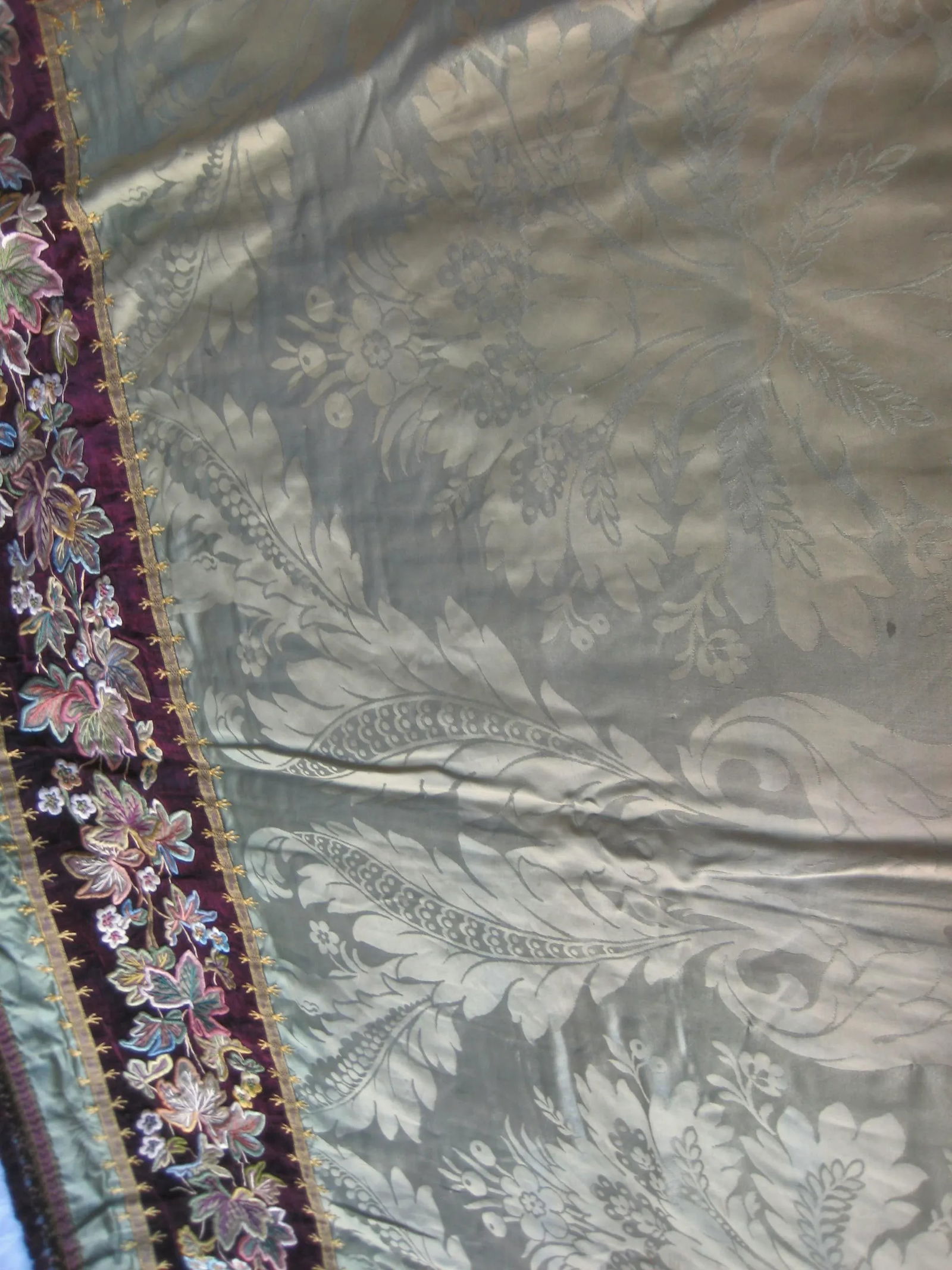 Large Late 19th Century Silk Embroidered Tablecloth Napoleon III - 8