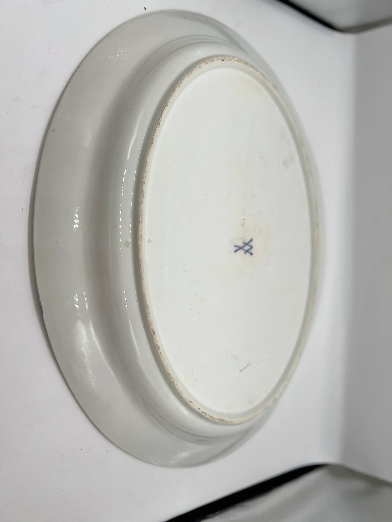 Pair, Meissen Opposing Courting Scene Porcelain "Green Ivy" Platters 19.75" - Circa 1940 - 6