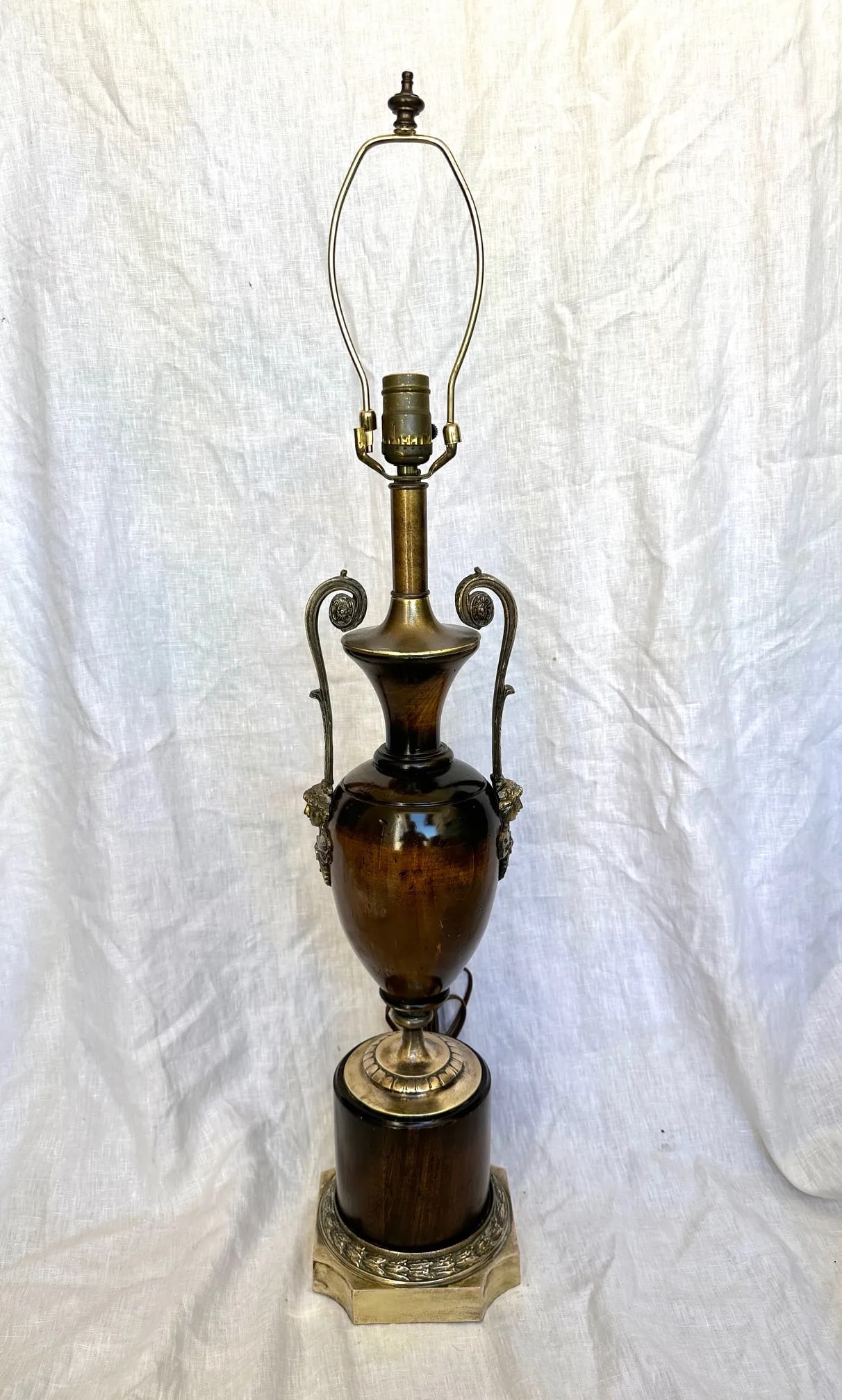 Vintage Frederick Cooper French Empire Style Table Lamp - 4