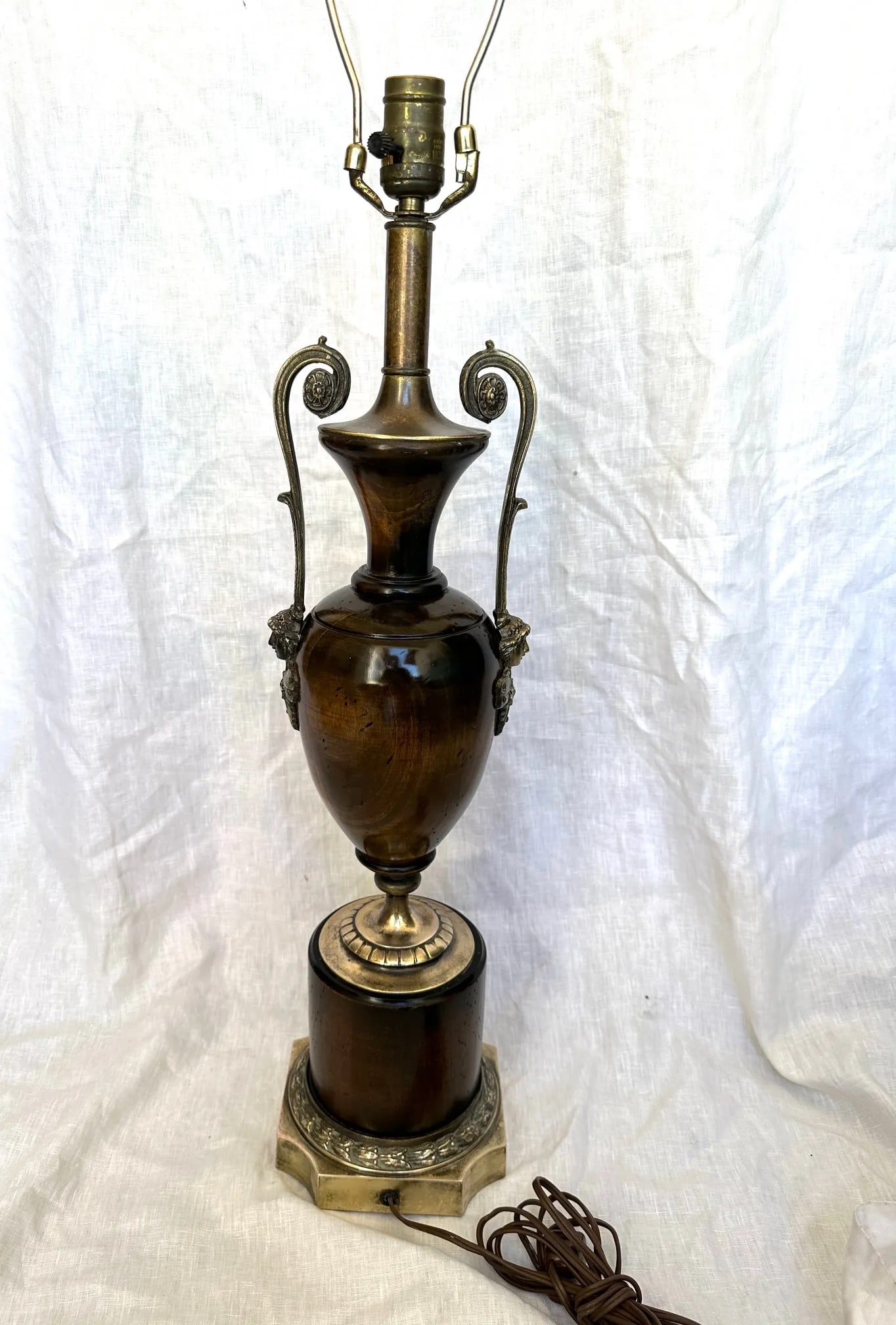 Vintage Frederick Cooper French Empire Style Table Lamp - 5